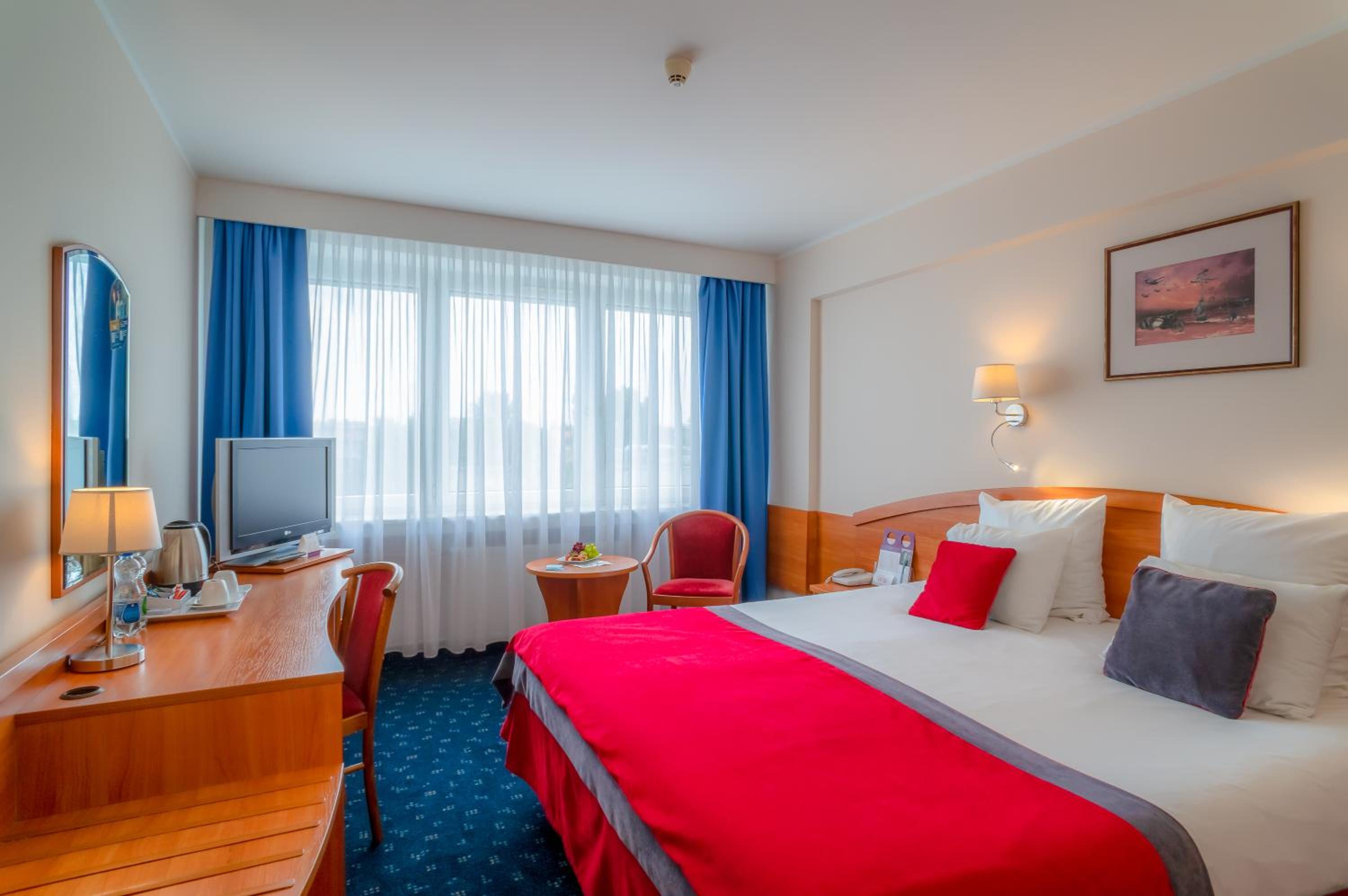 Standard Double Room - Photo 8