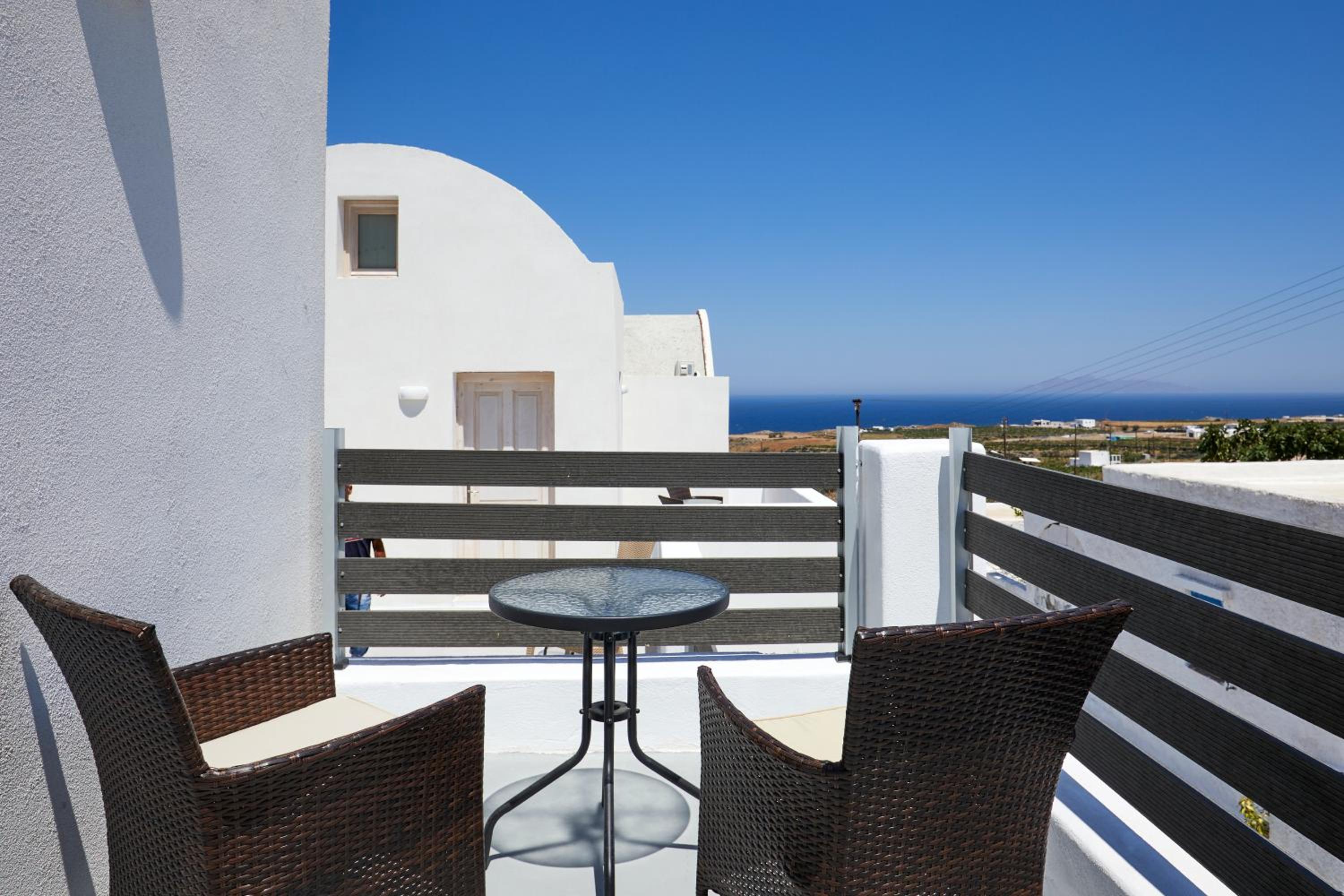 Executive Suite with Balcony and Sea View - Photo 5