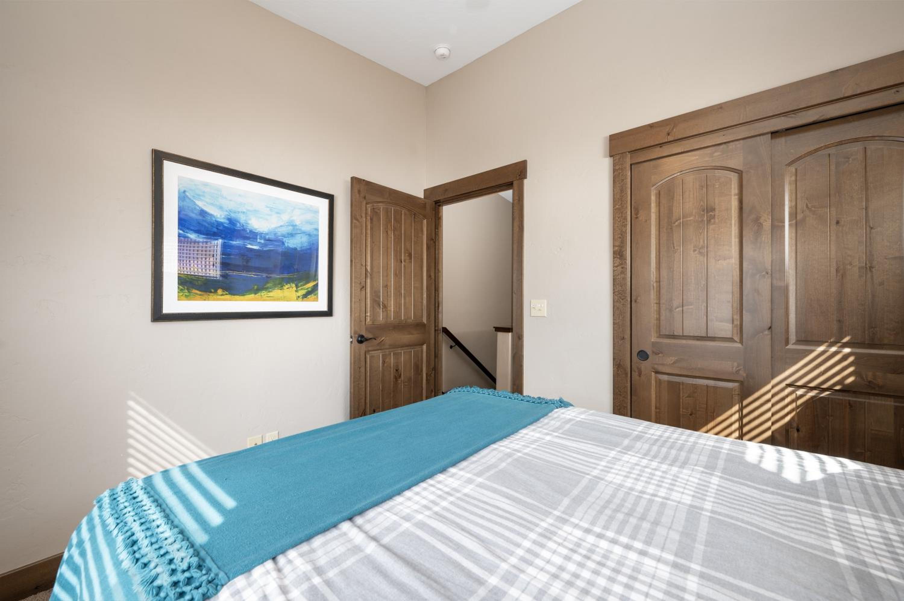 Four-Bedroom House photo 2