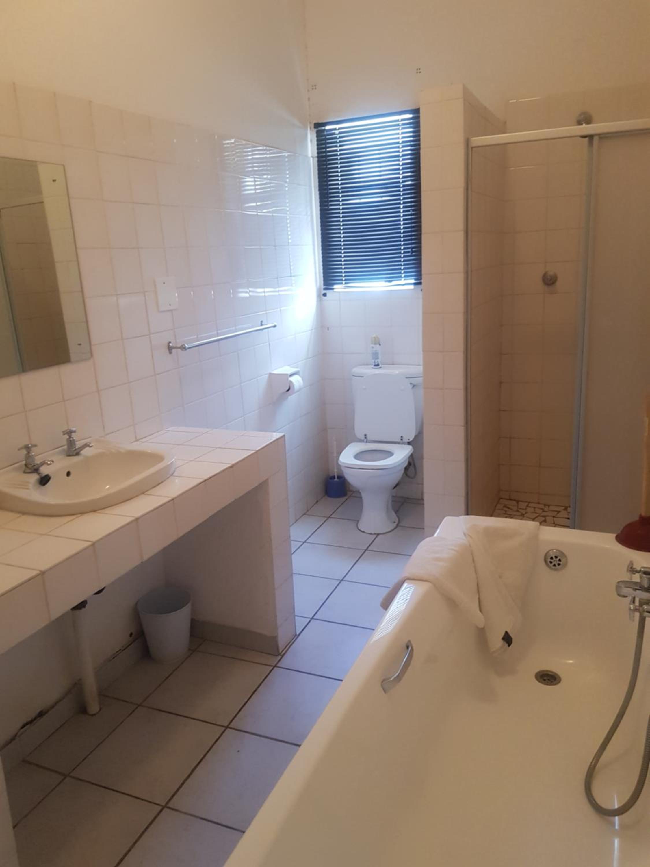 Family Room with Bathroom - Photo 3