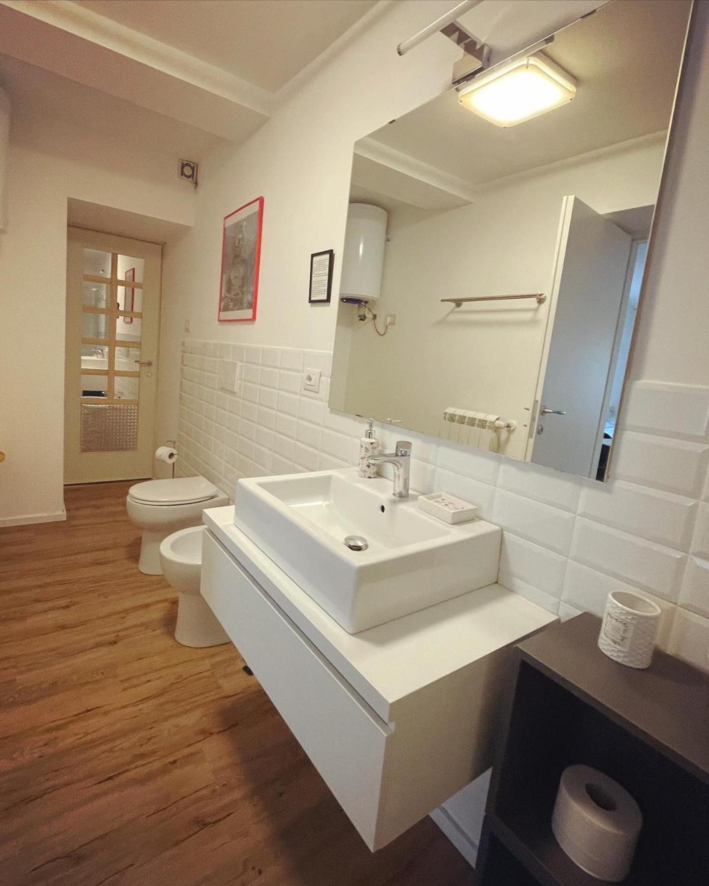 Large Double Room photo 3