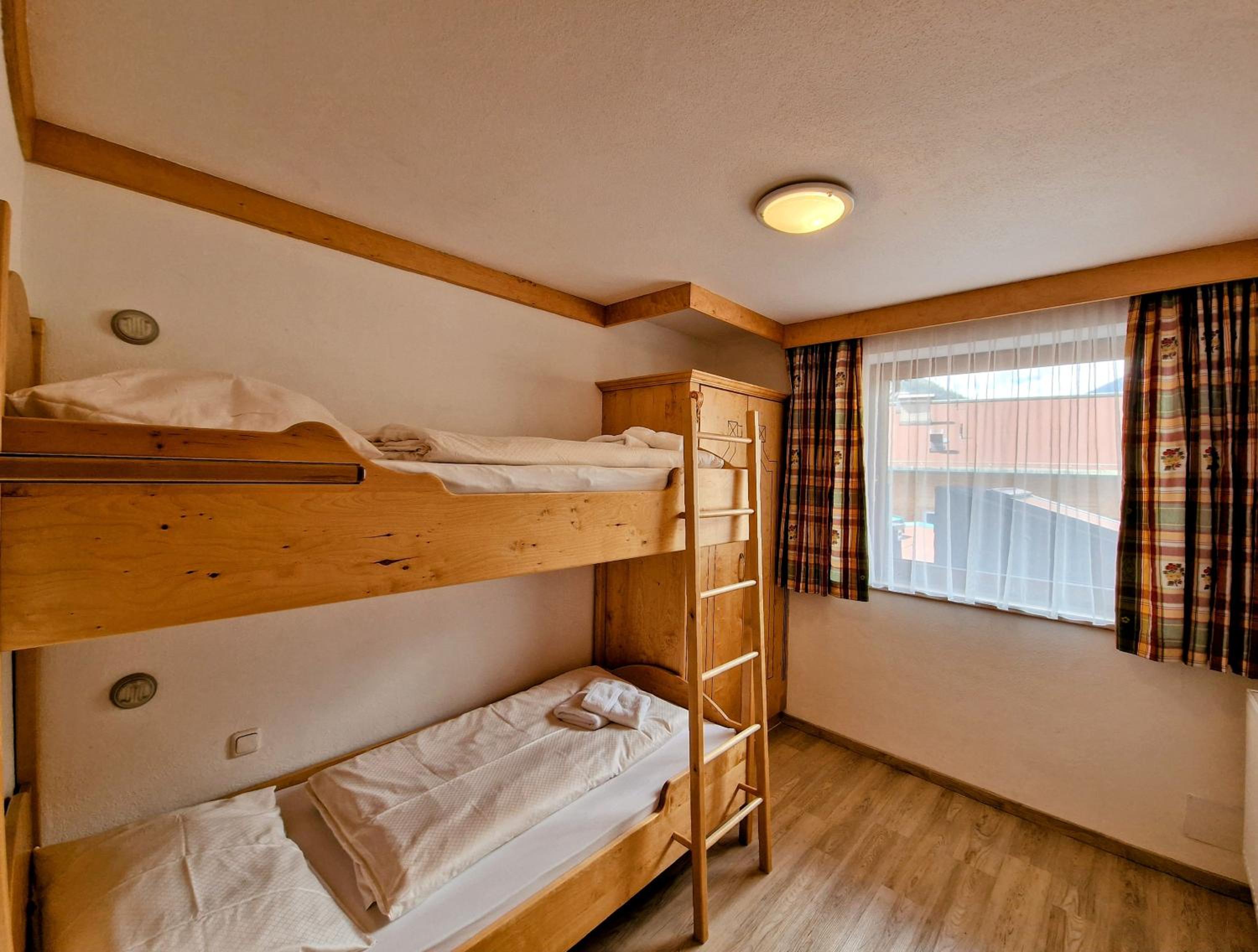 Two-Bedroom Apartment - Photo 6