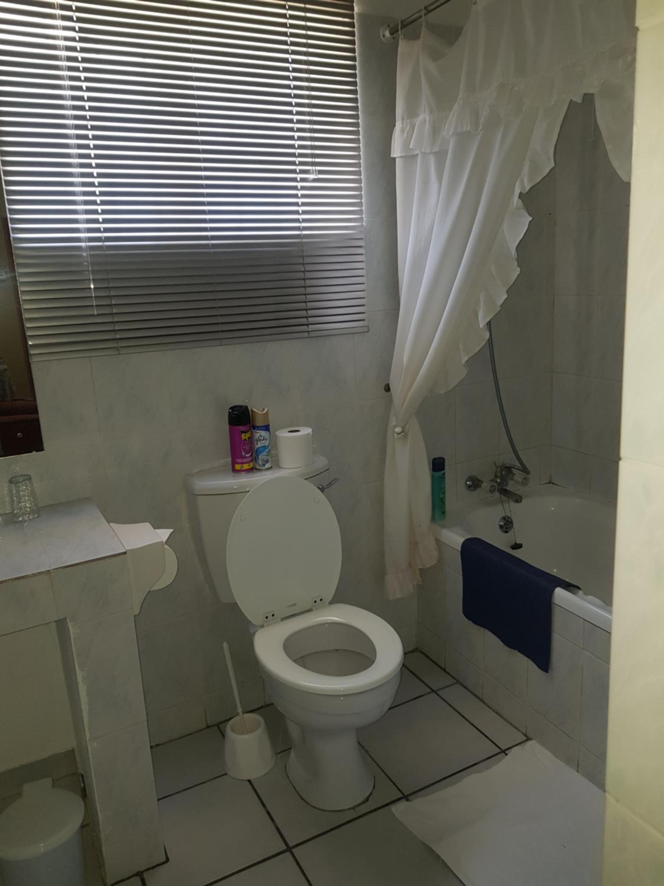 Deluxe Double or Twin Room - Photo 2
