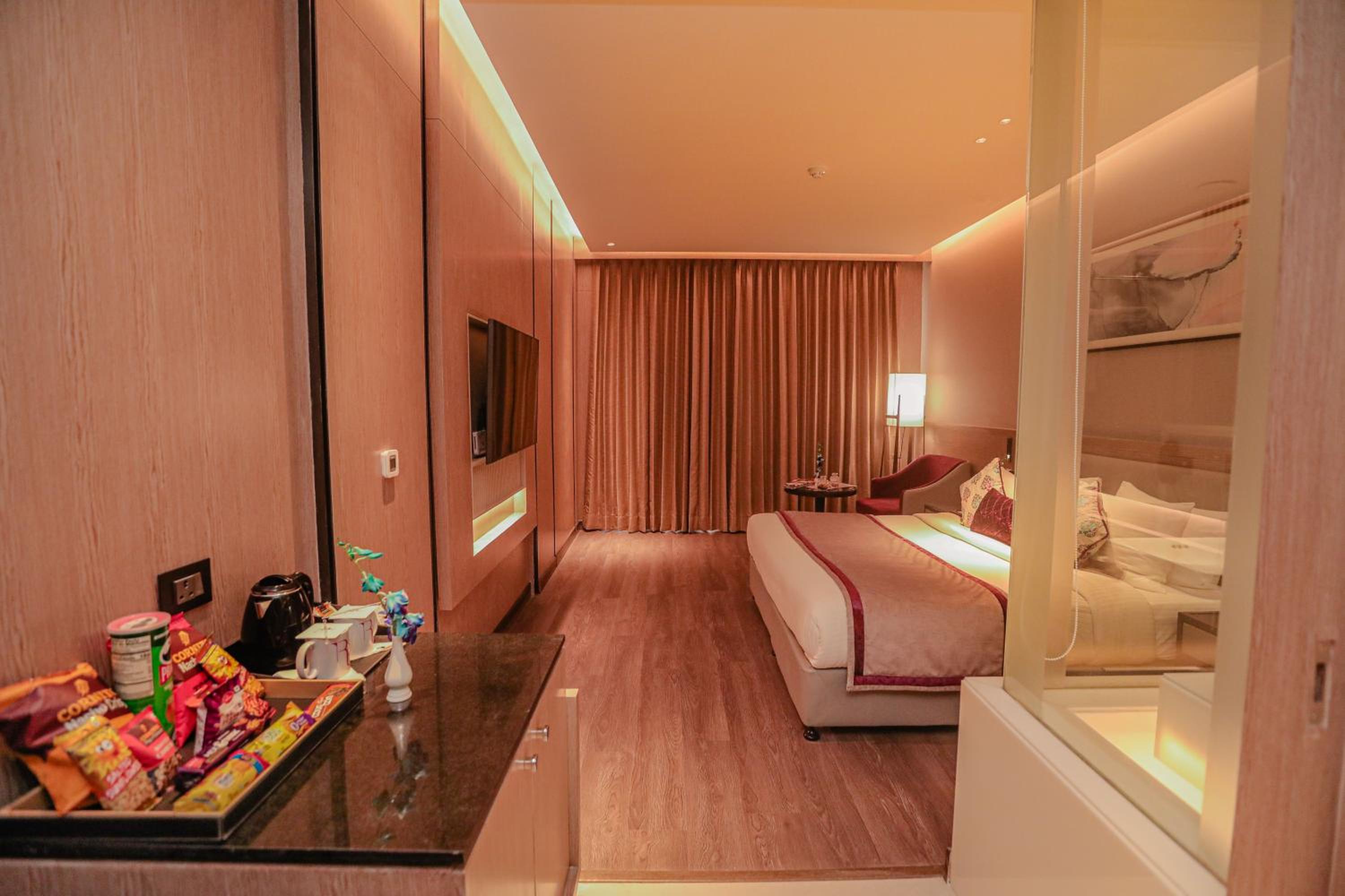 Deluxe Room - Pick and Drop-off To Golden Temple- Complimentary One Time .