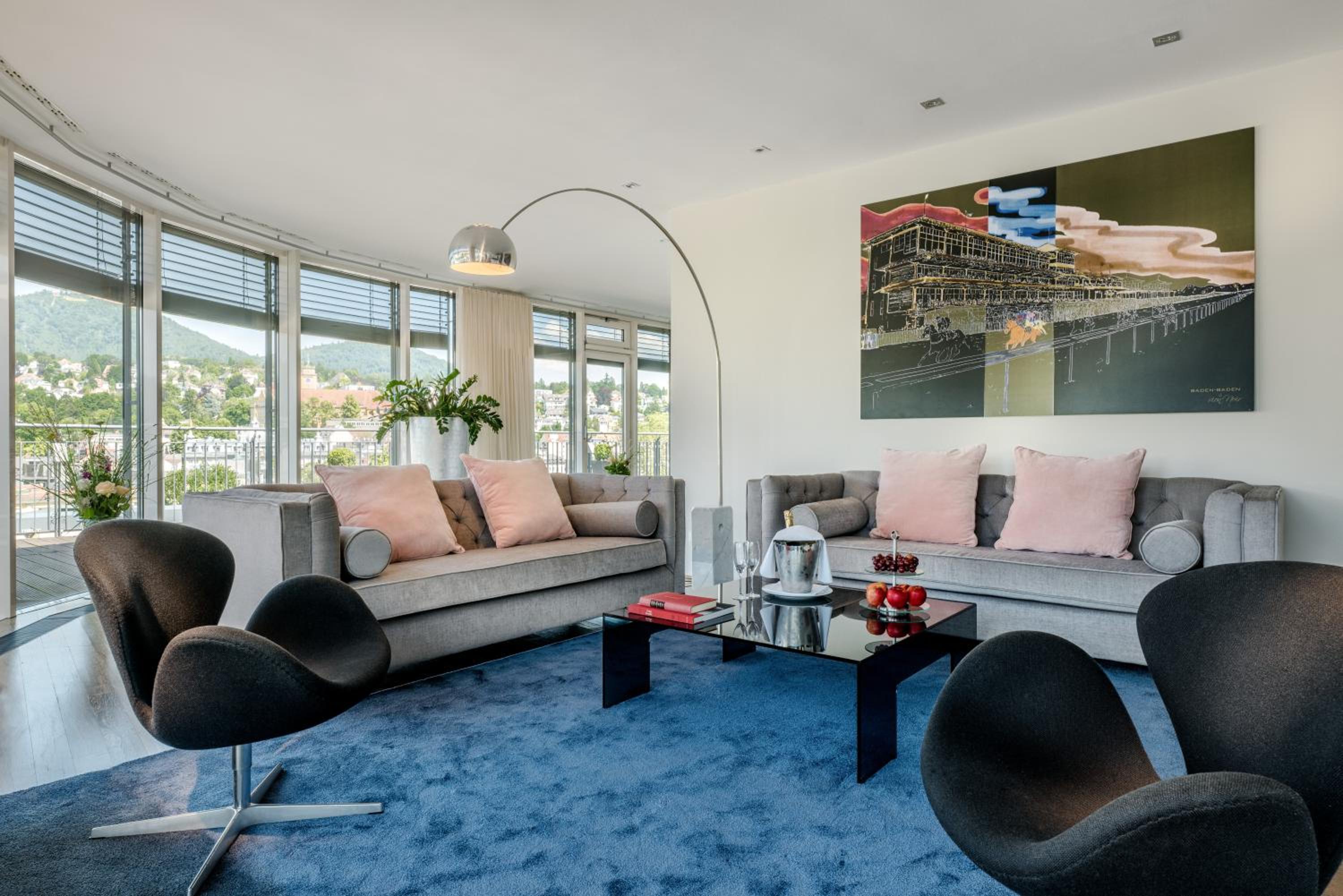 Penthouse Suite - Photo 1