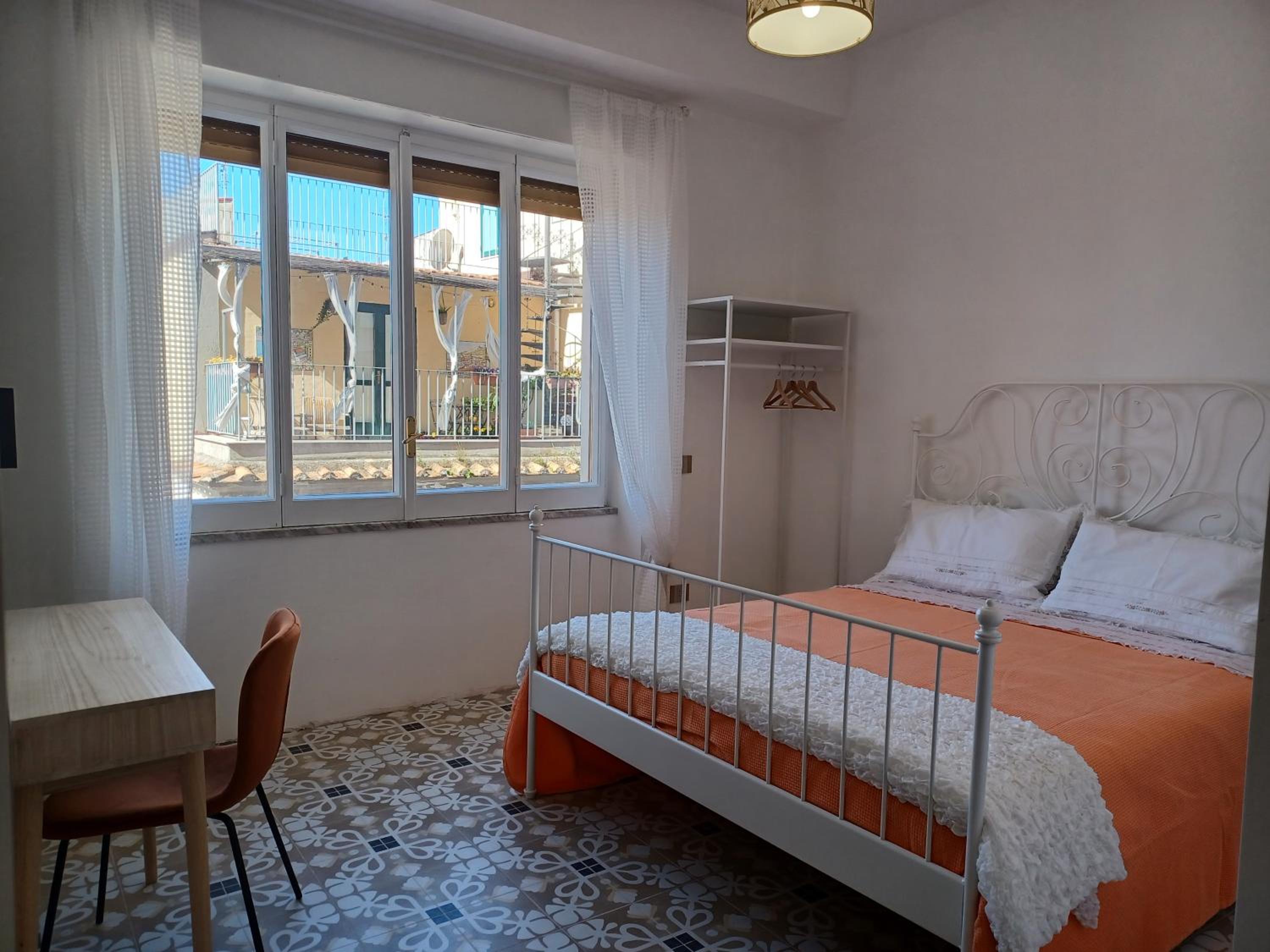 Deluxe Double Room - Photo 17