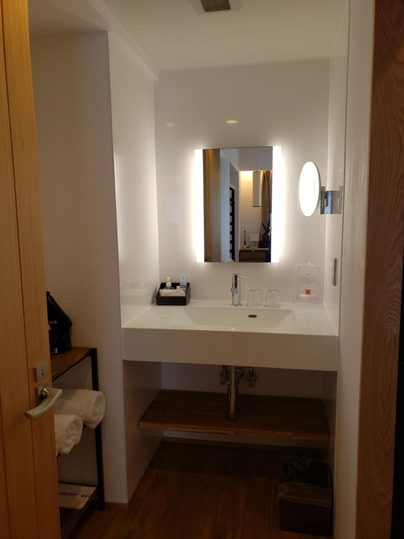 Executive Twin Room - Non-Smoking - Photo 2