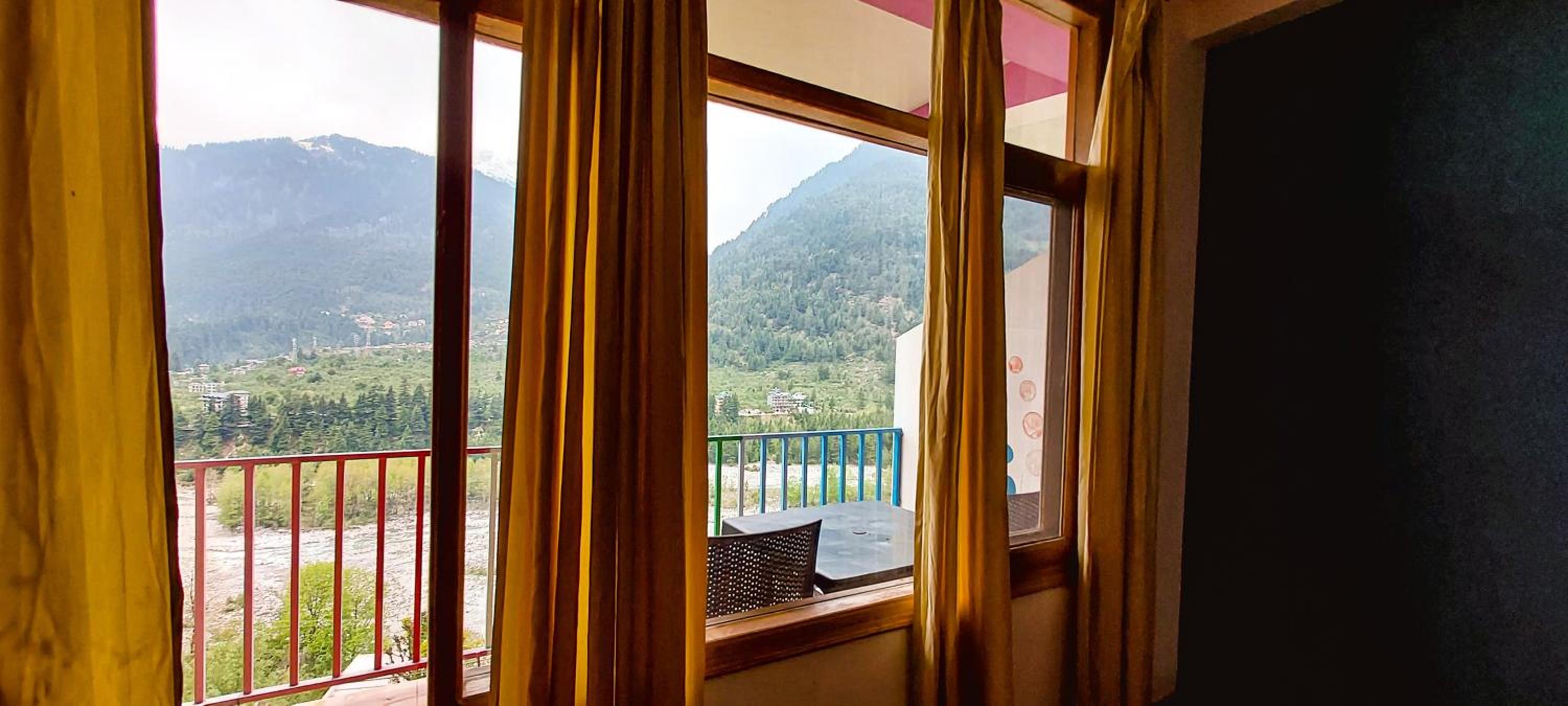 Deluxe Double Room - Photo 24