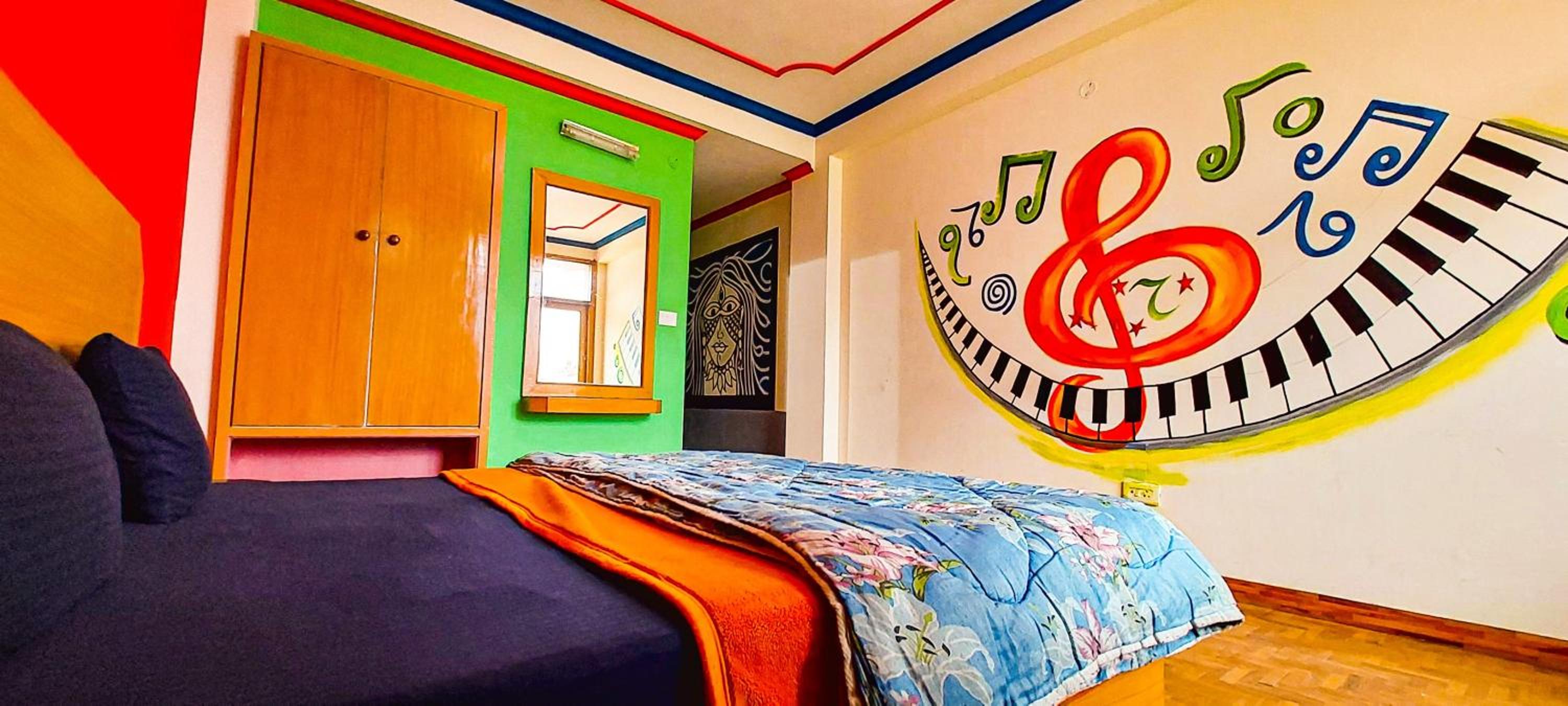 Deluxe Double Room - Photo 8