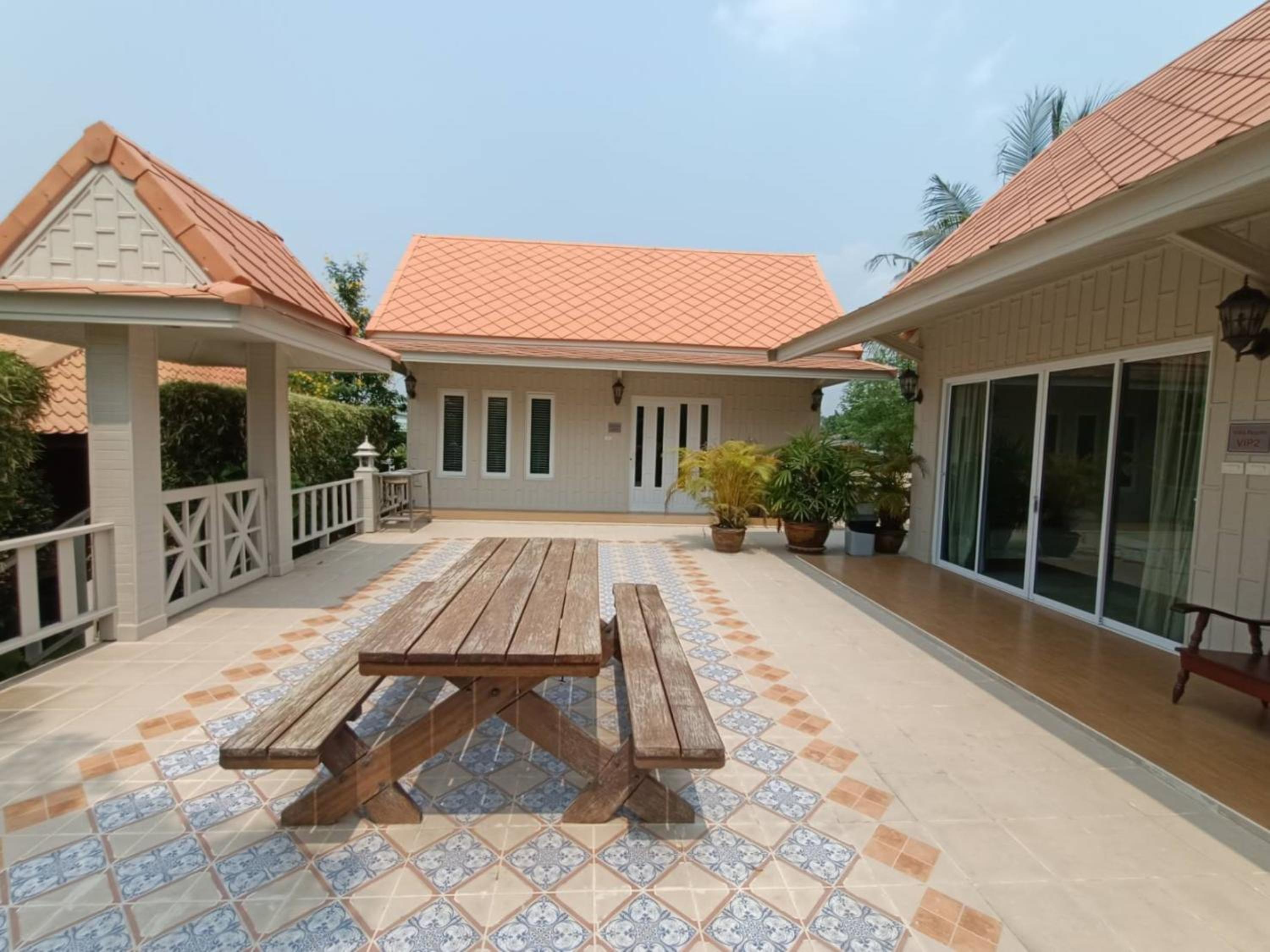 One-Bedroom Villa - Photo 18