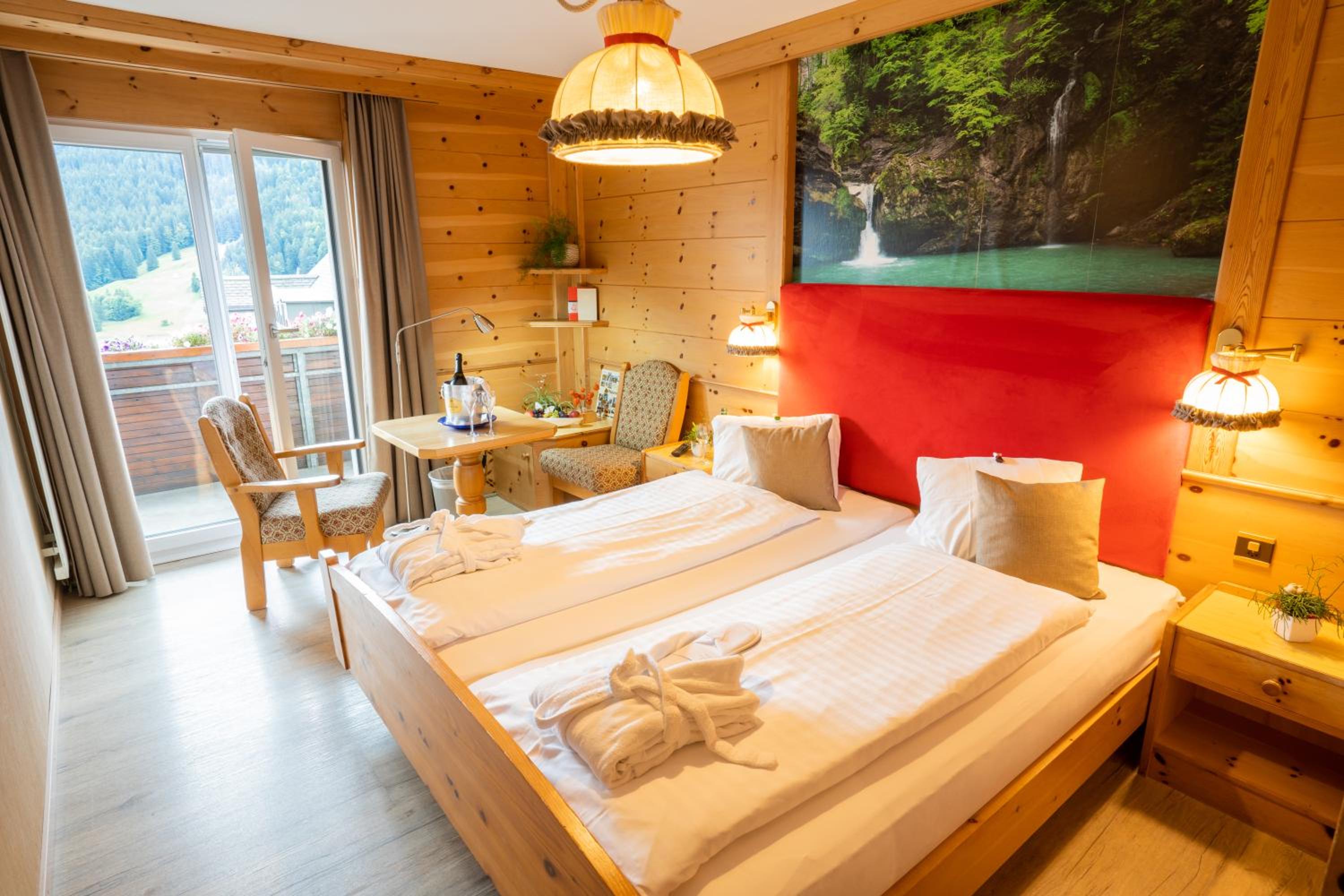 Deluxe Double Room with Shower photo 1