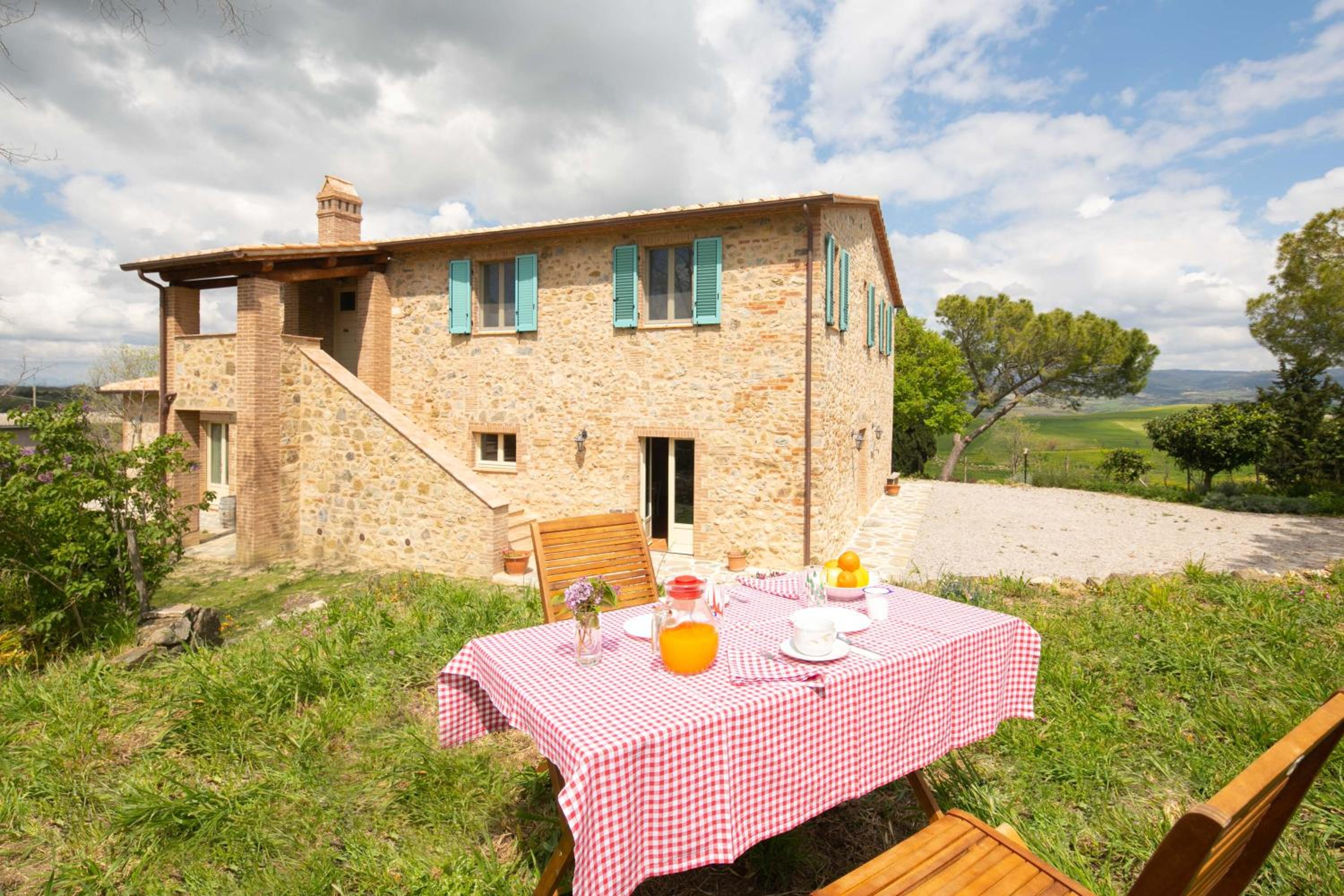 Villa photo 2