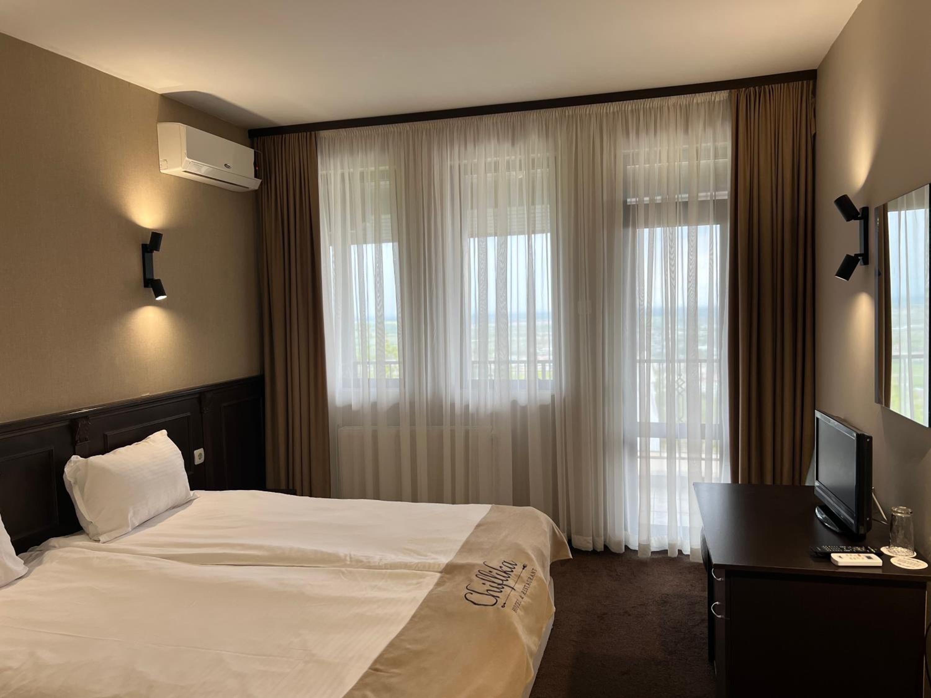 Double or Twin Room - Photo 2