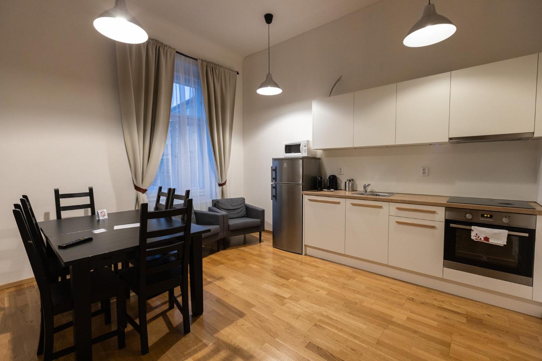 One-Bedroom Apartment