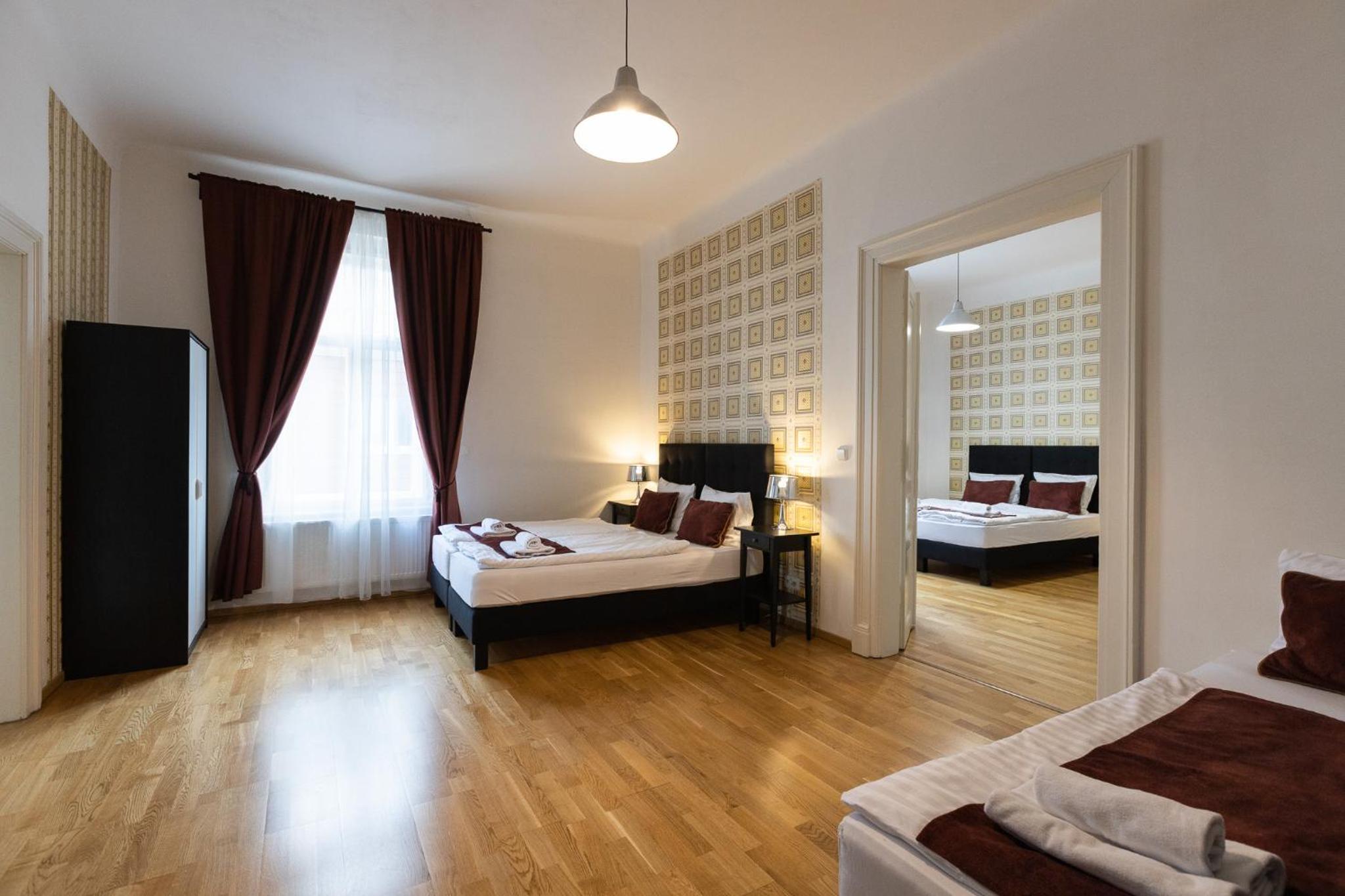 Three-Bedroom Apartment thumbnail 6