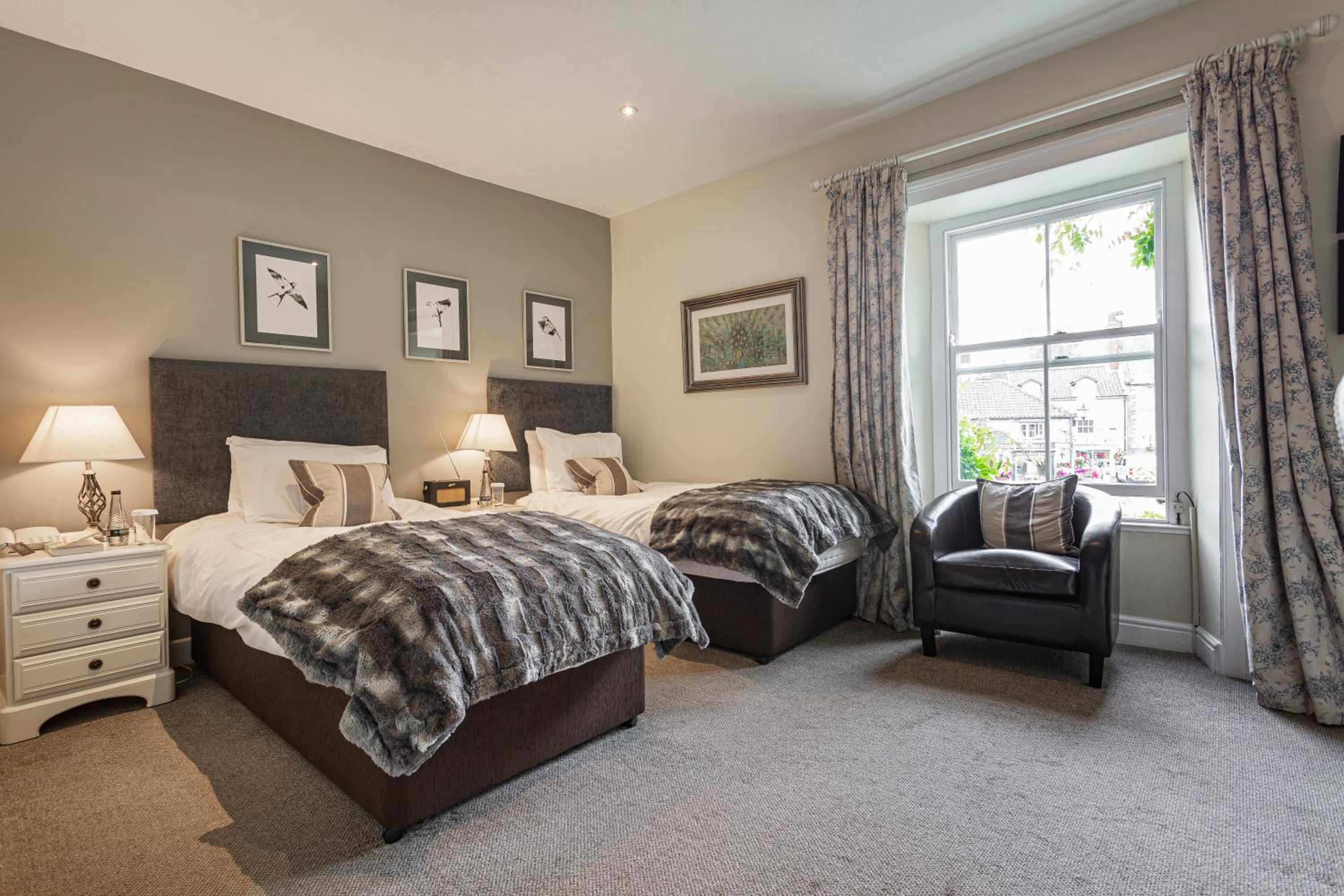 Superior Twin Room