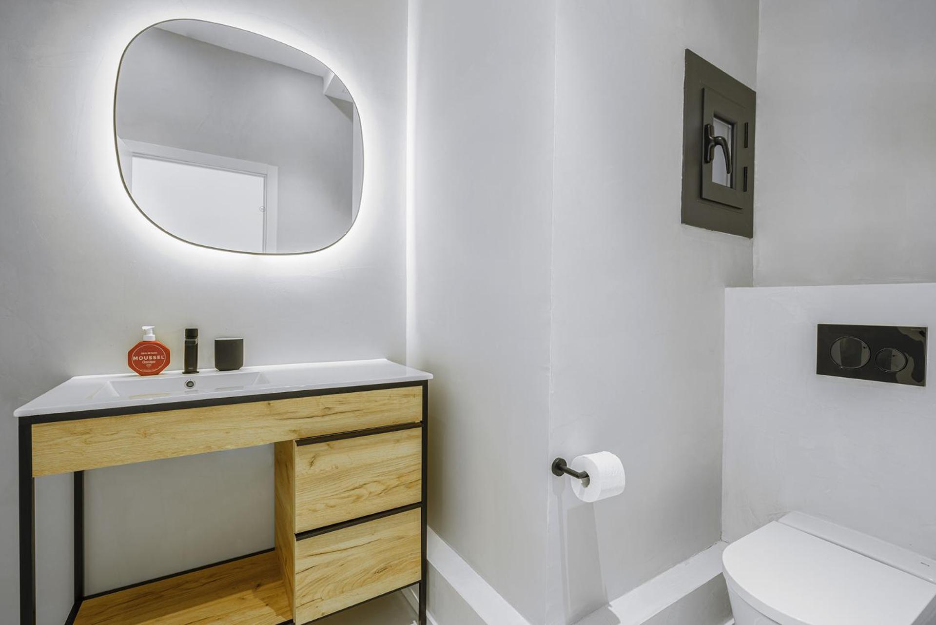 Apartment with Terrace photo 2