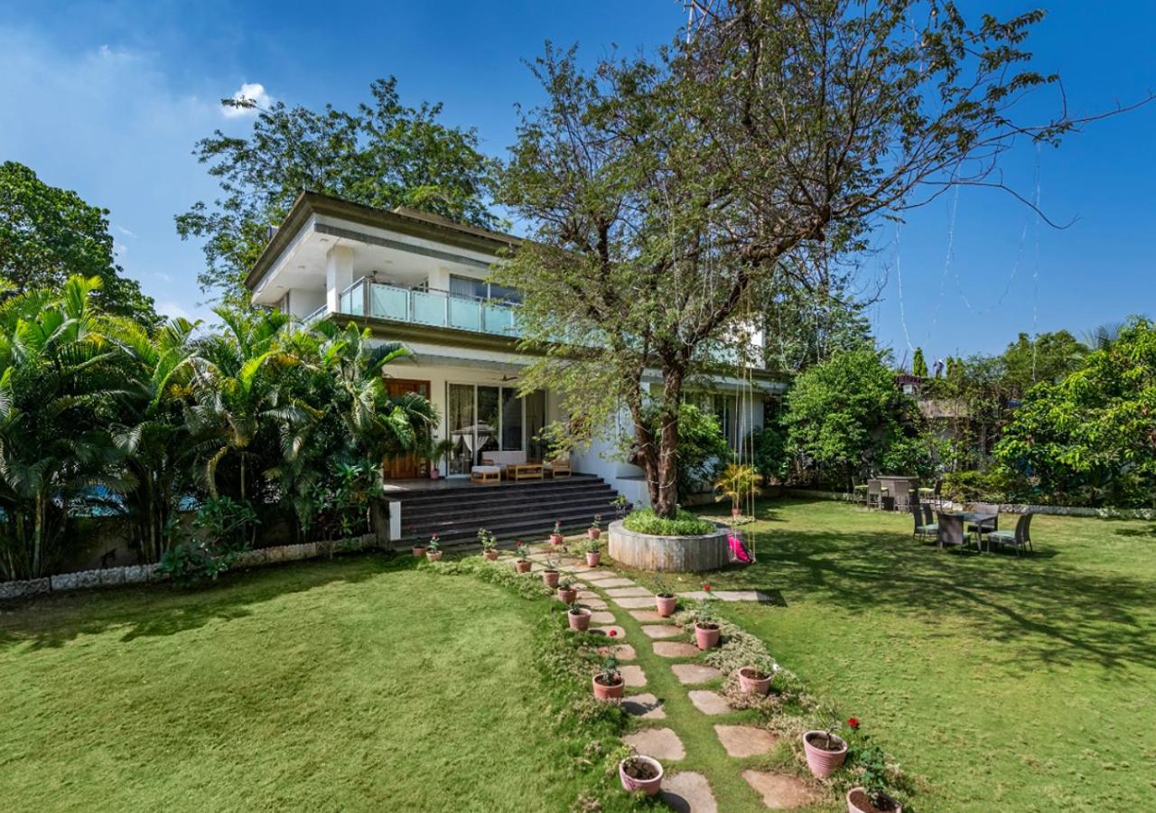 Villa photo 2