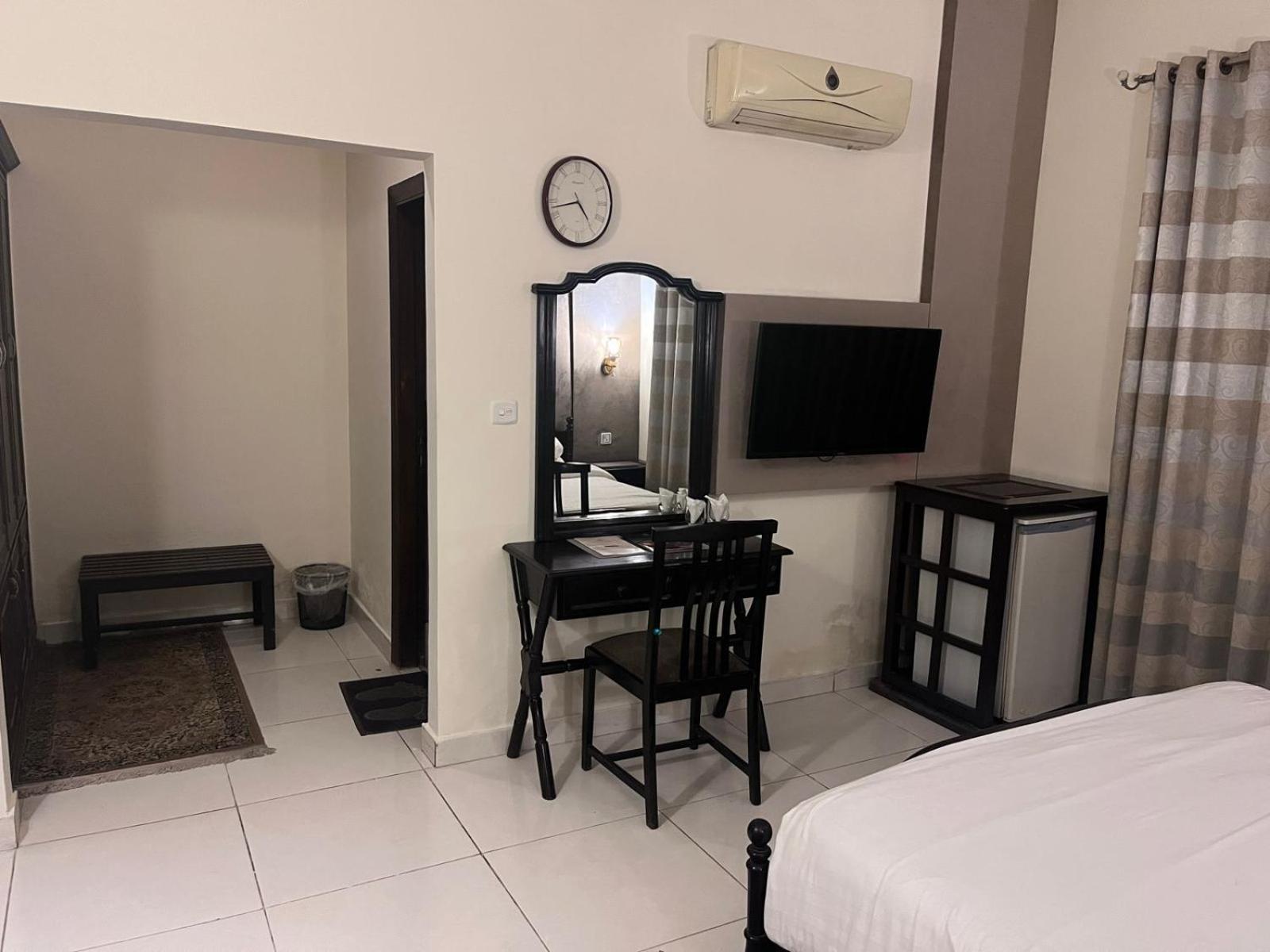 Deluxe Single Room