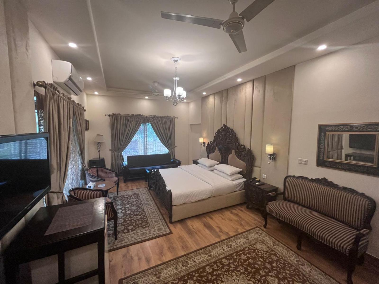 Executive Suite
