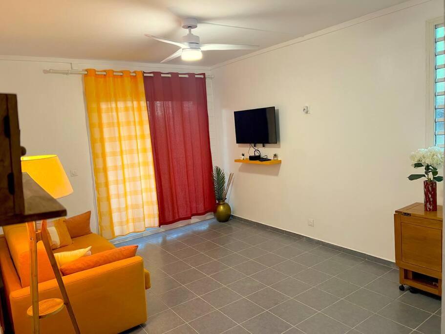 Two-Bedroom Apartment photo 3
