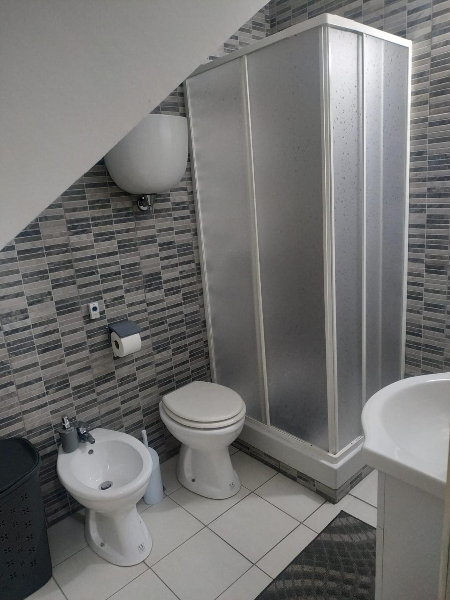 Double Or Twin Room With Bathroom photo 3