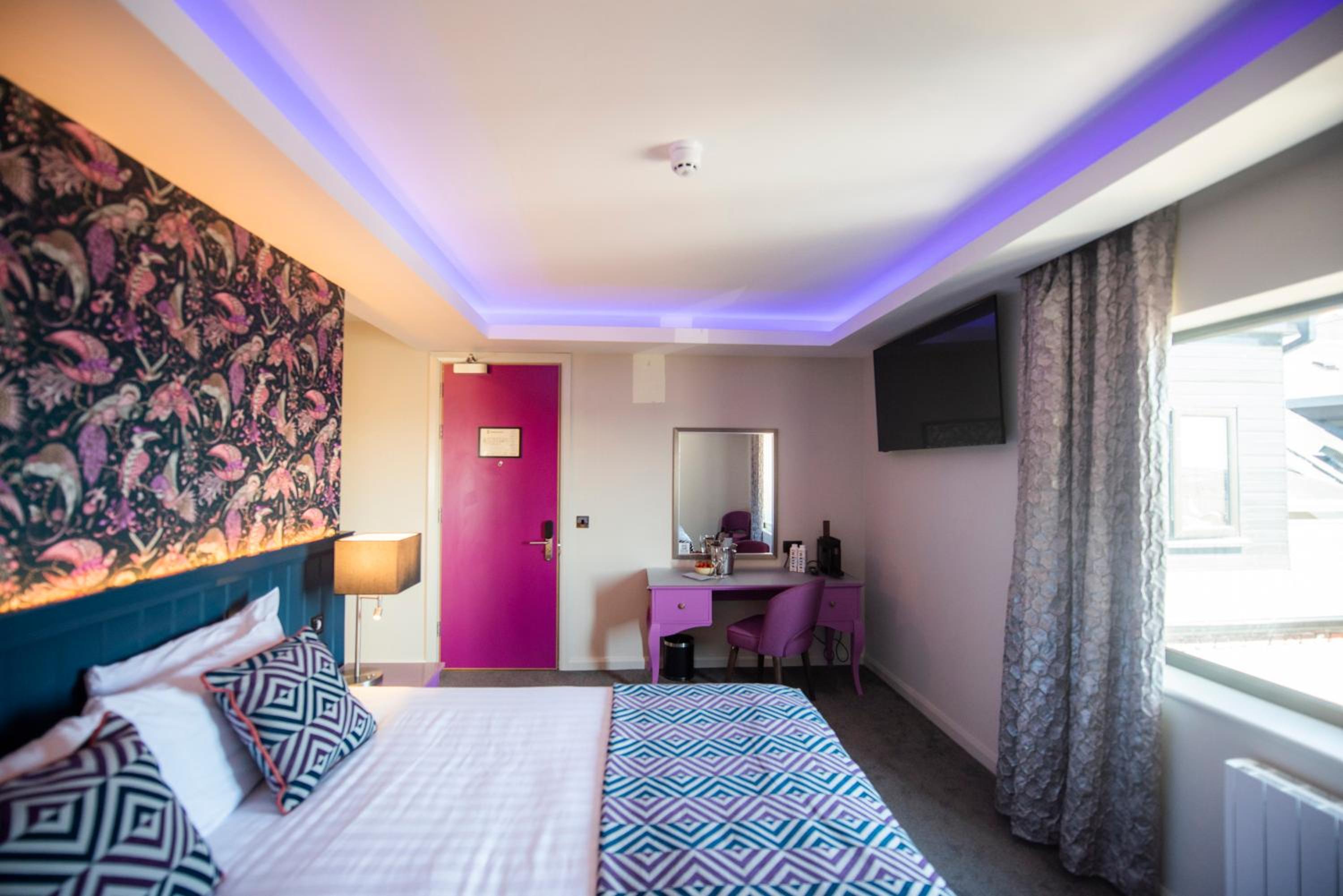 Double Room - Photo 5
