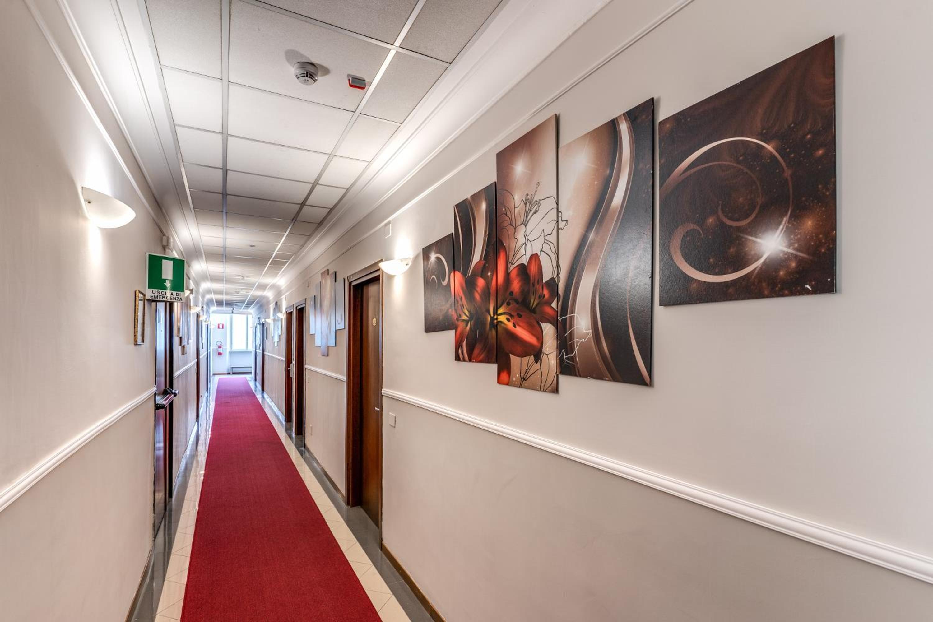 Hotel Ottaviano Augusto - Photo 34