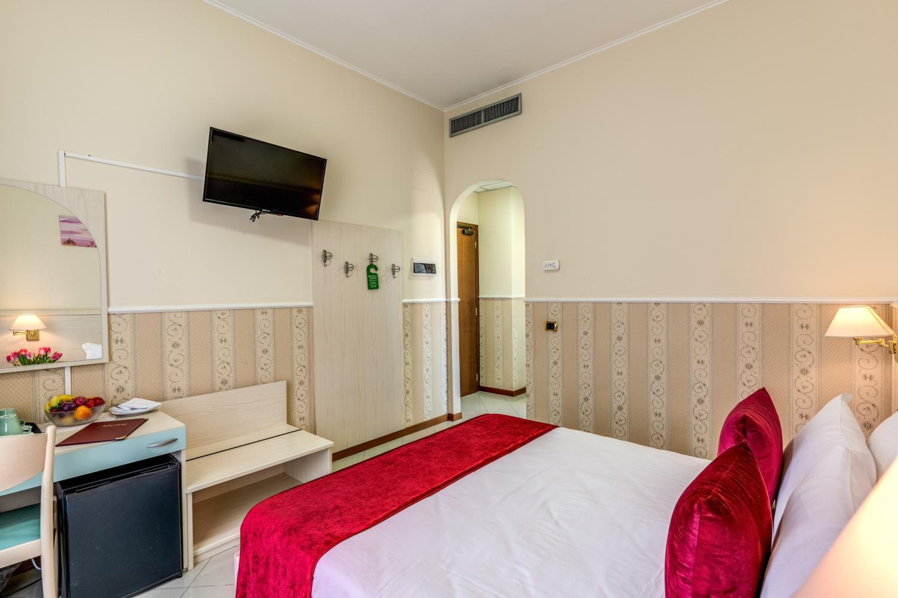Hotel Ottaviano Augusto - Photo 76