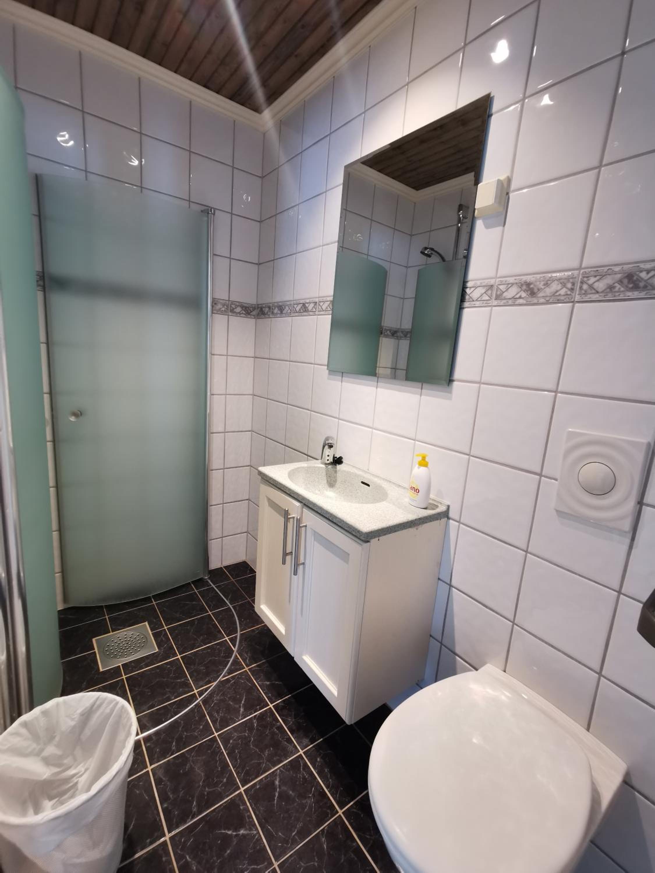 Double Room with Private External Bathroom photo 2