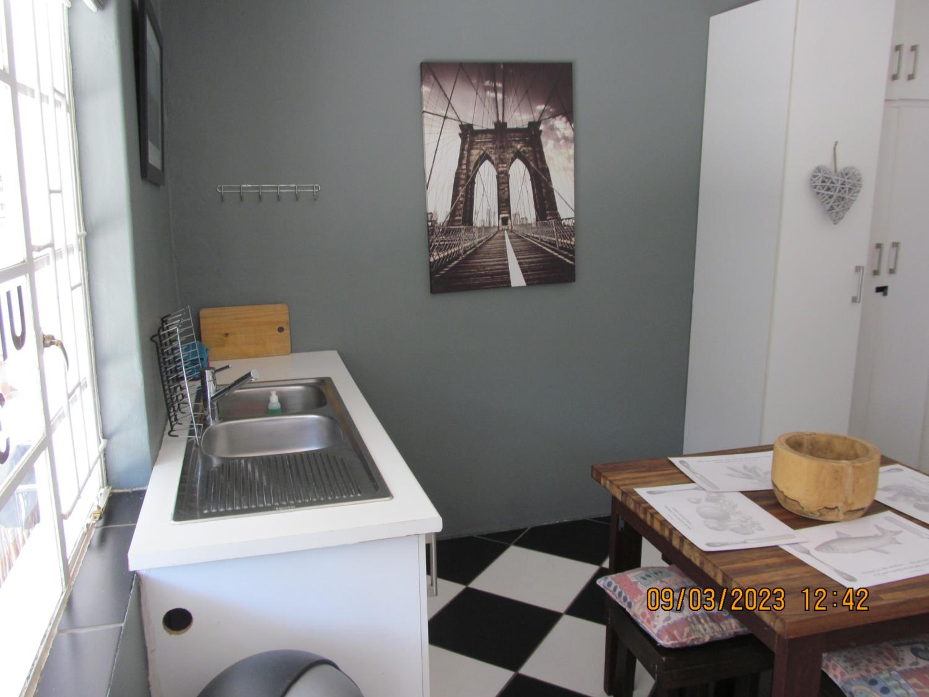 Deluxe Suite - Photo 10