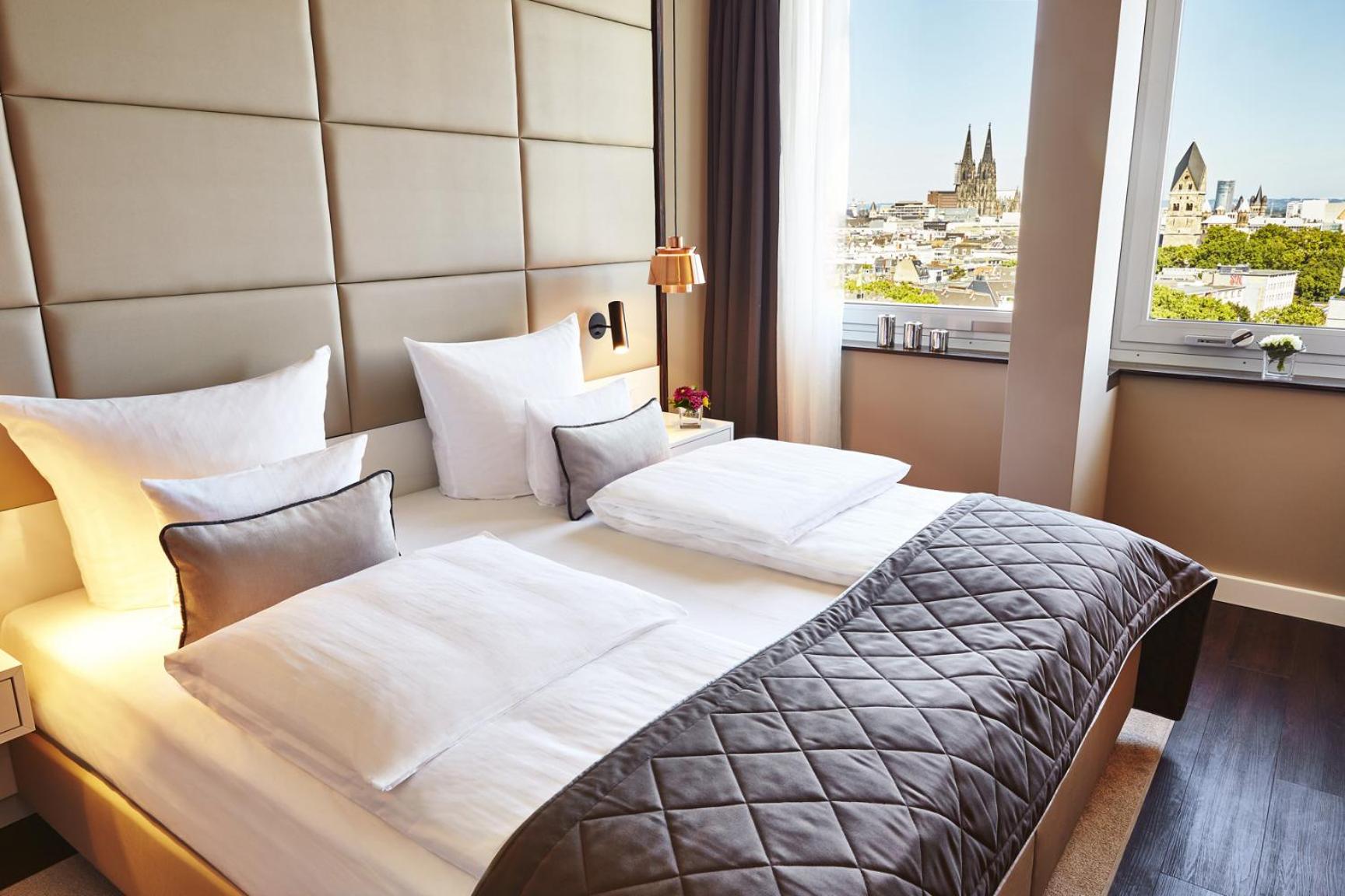 Executive Room - Photo 1