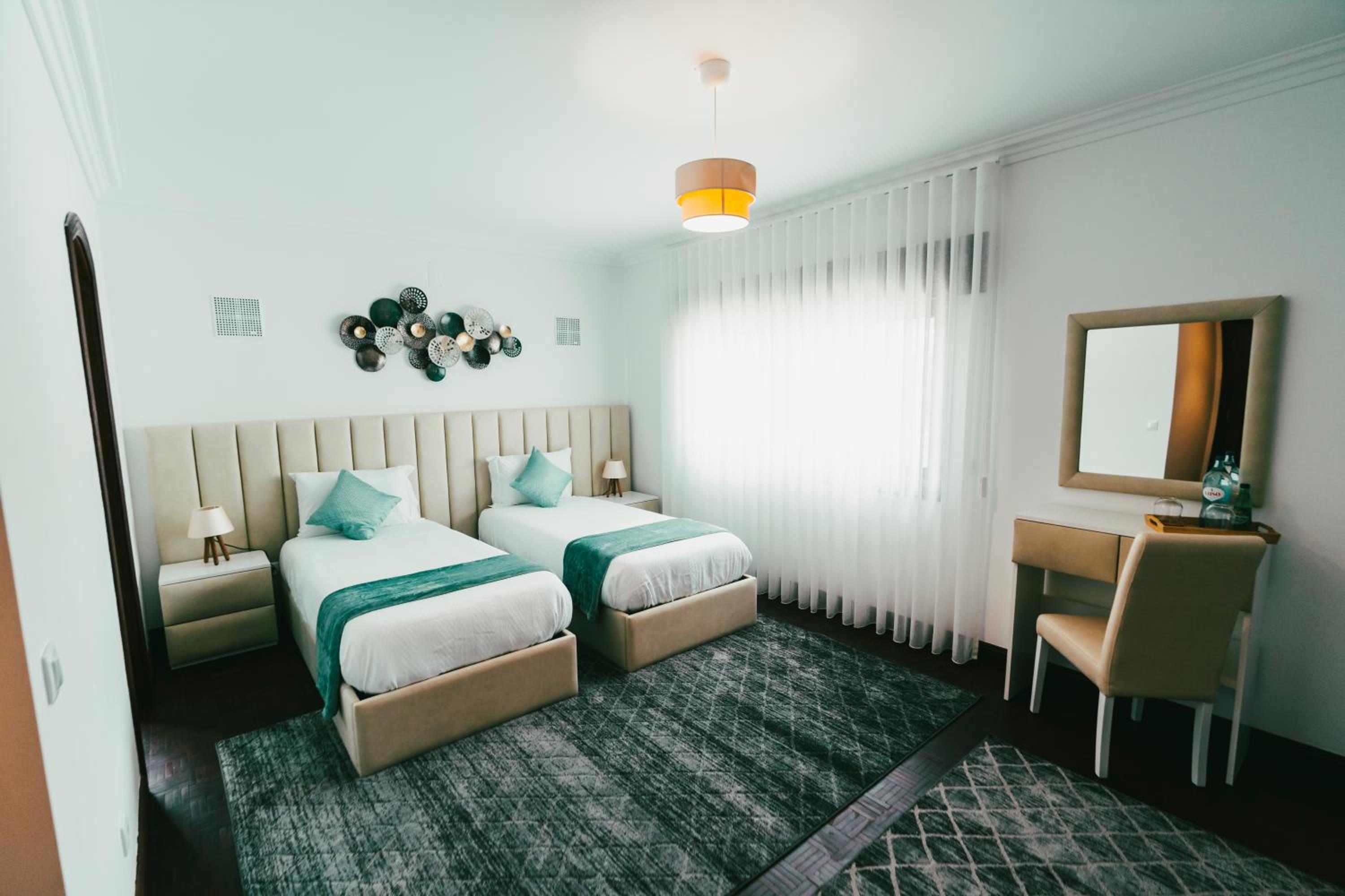 Twin Room with Garden View - Photo 2