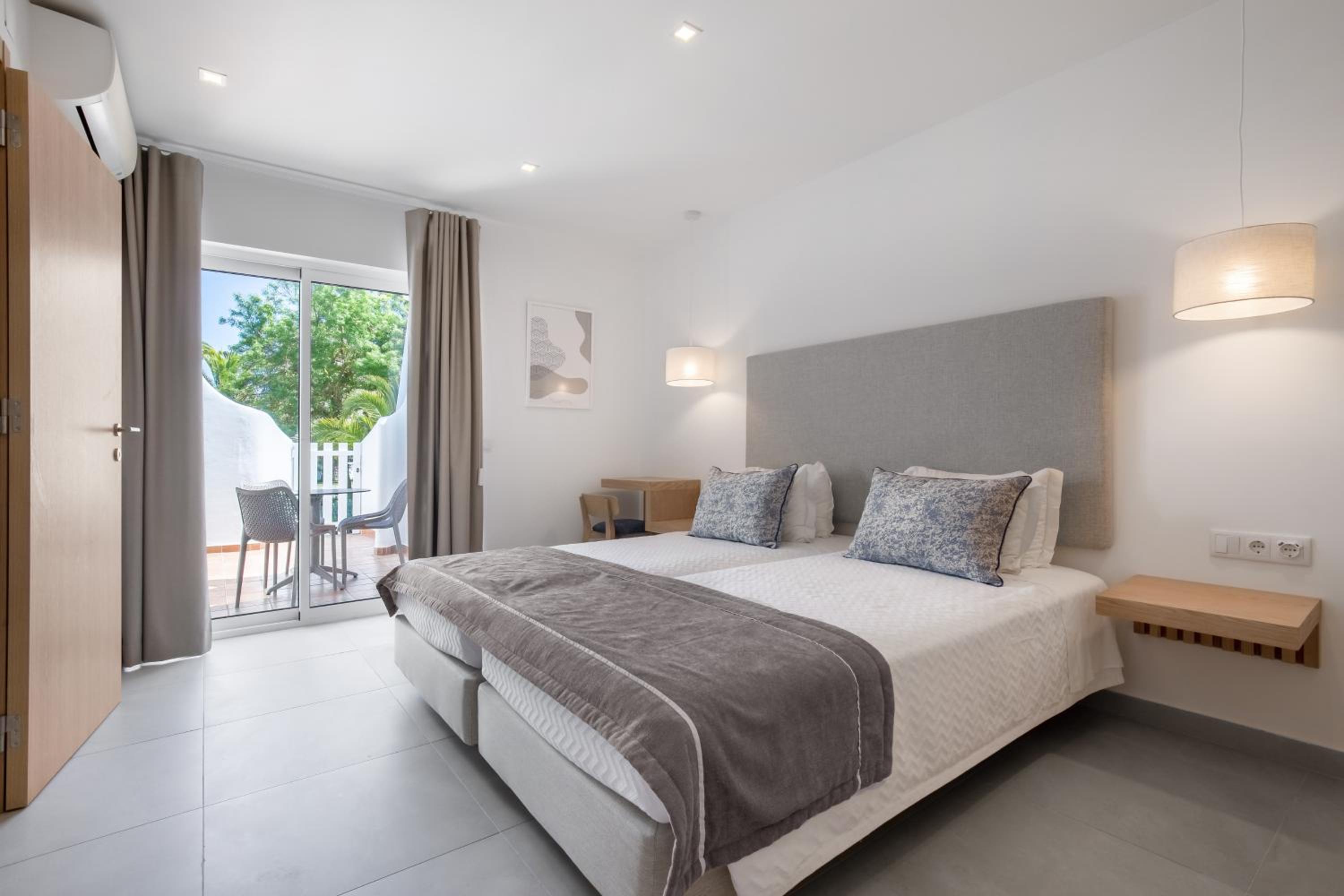 One-Bedroom Townhouse with Garden View
