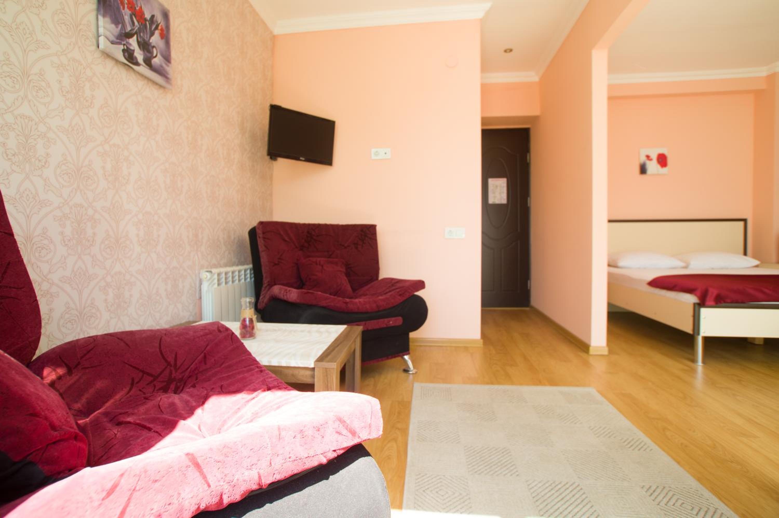 Deluxe Double Room - Photo 1