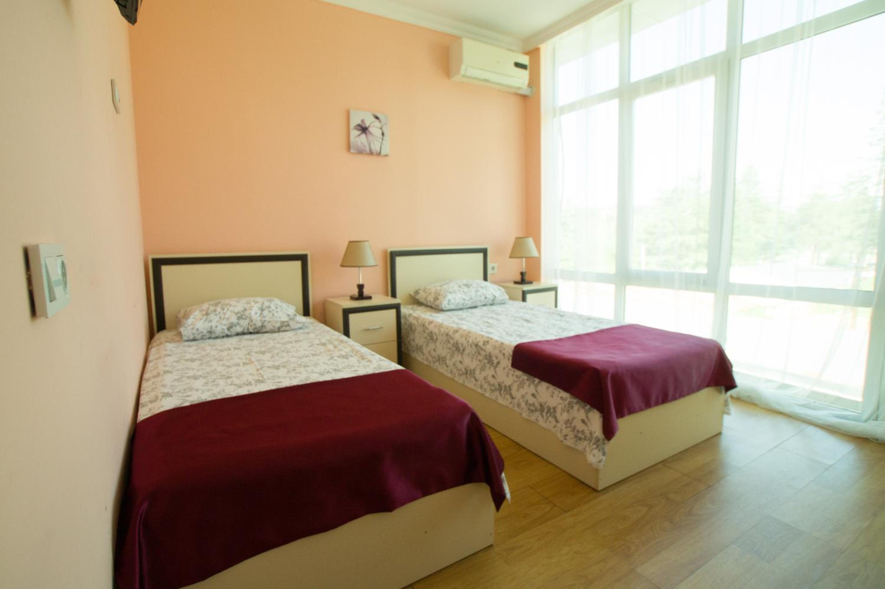 Double or Twin Room - Photo 6
