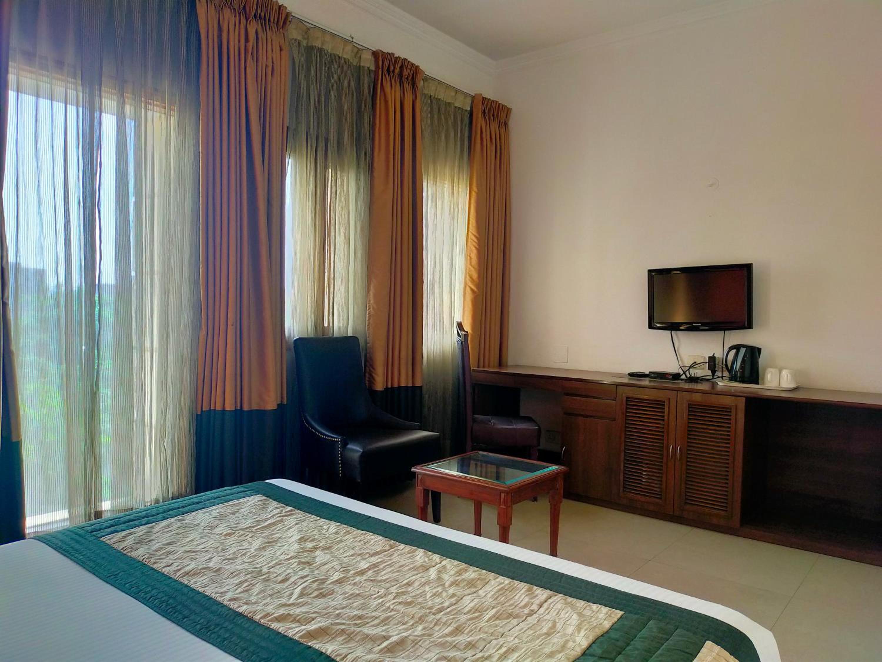 Superior Double Or Twin Room With City View photo 3