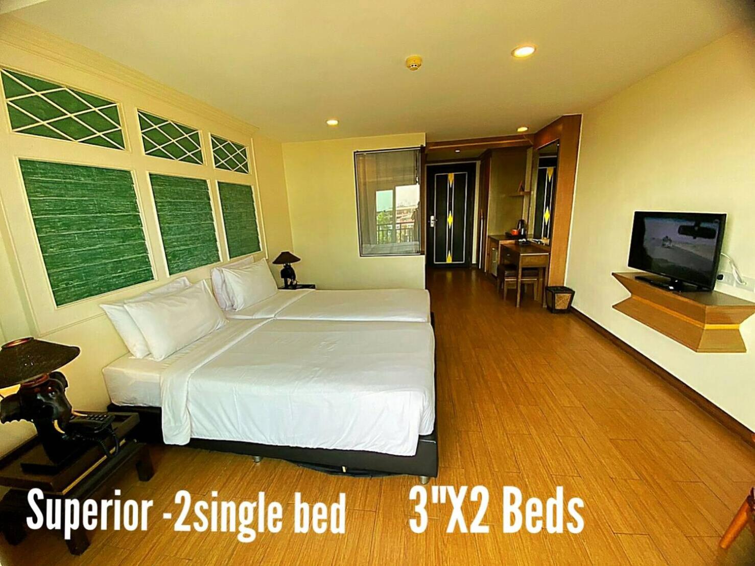 Superior Twin Room with Sea View - Photo 6