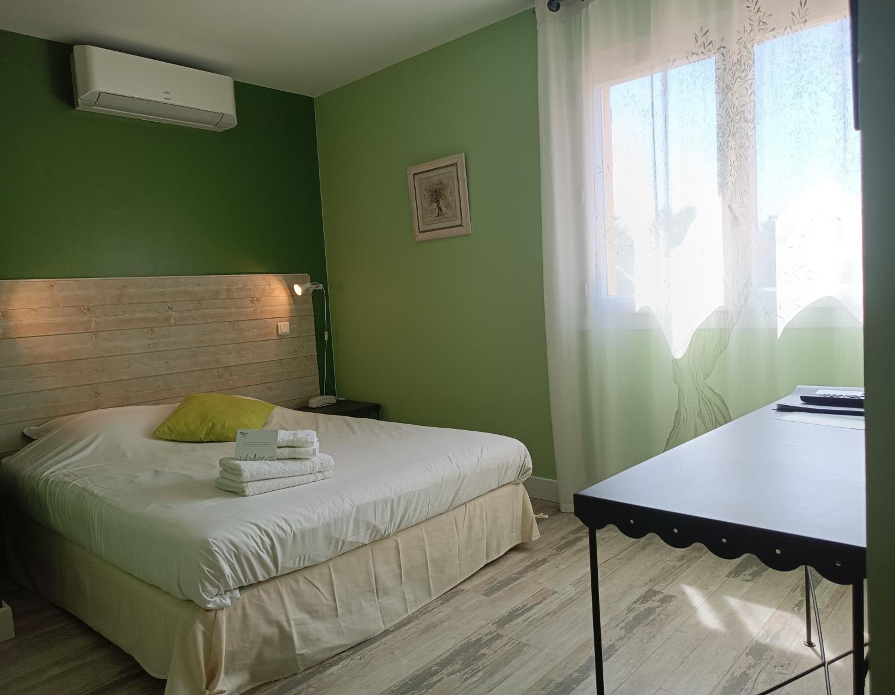 Double Room - Photo 1