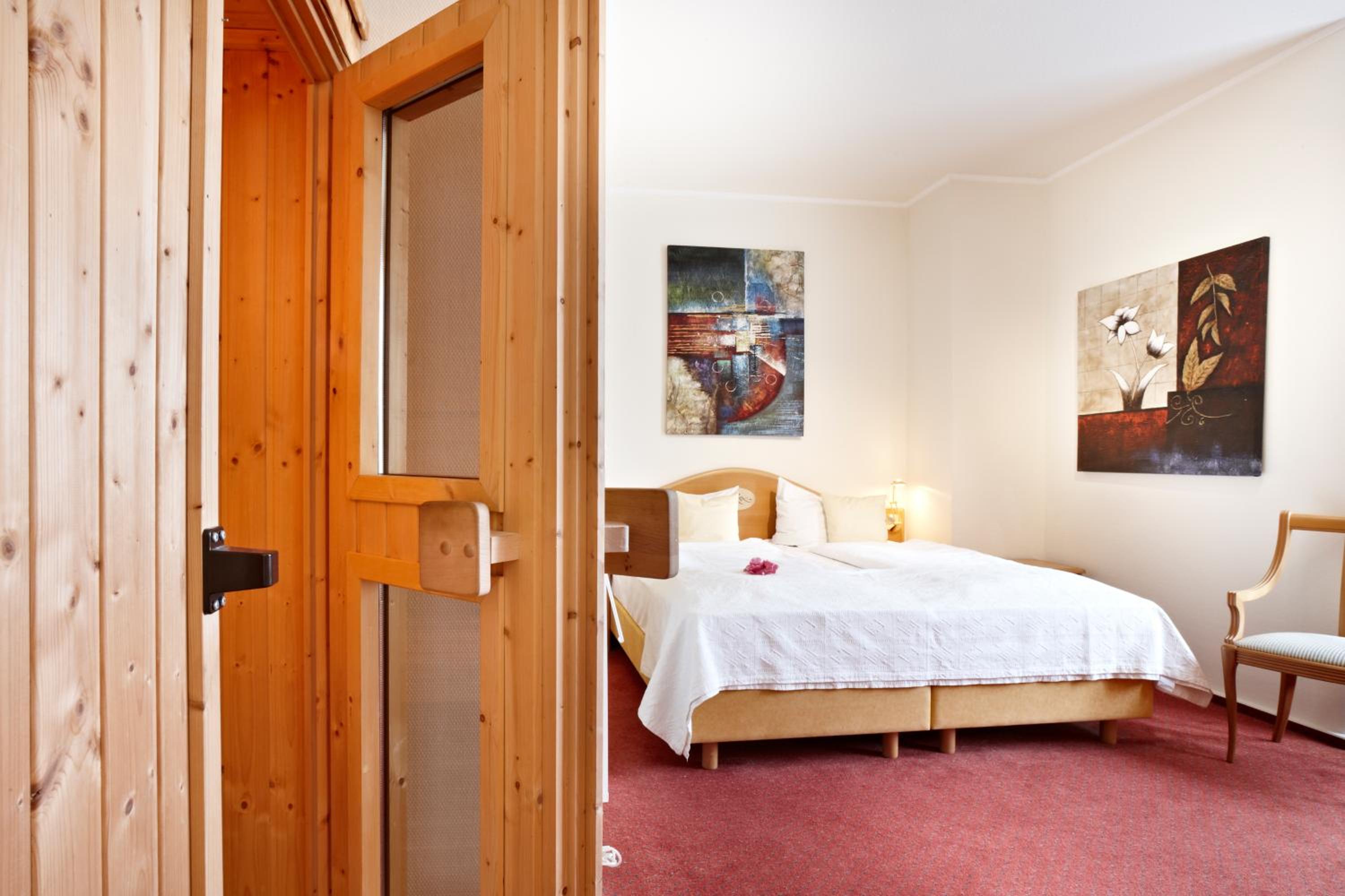 Standard Double Room - Photo 3