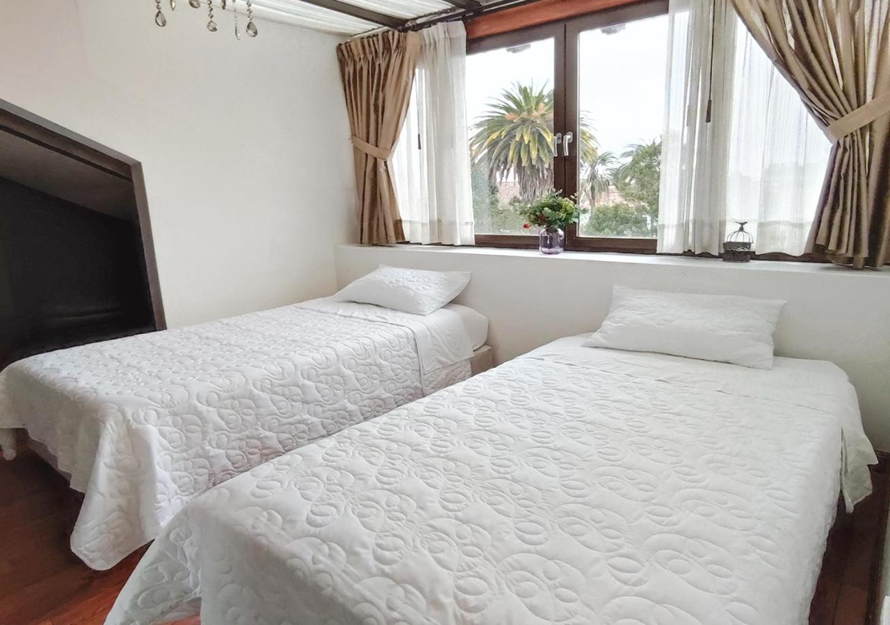 Quadruple Room with Private Bathroom photo 3
