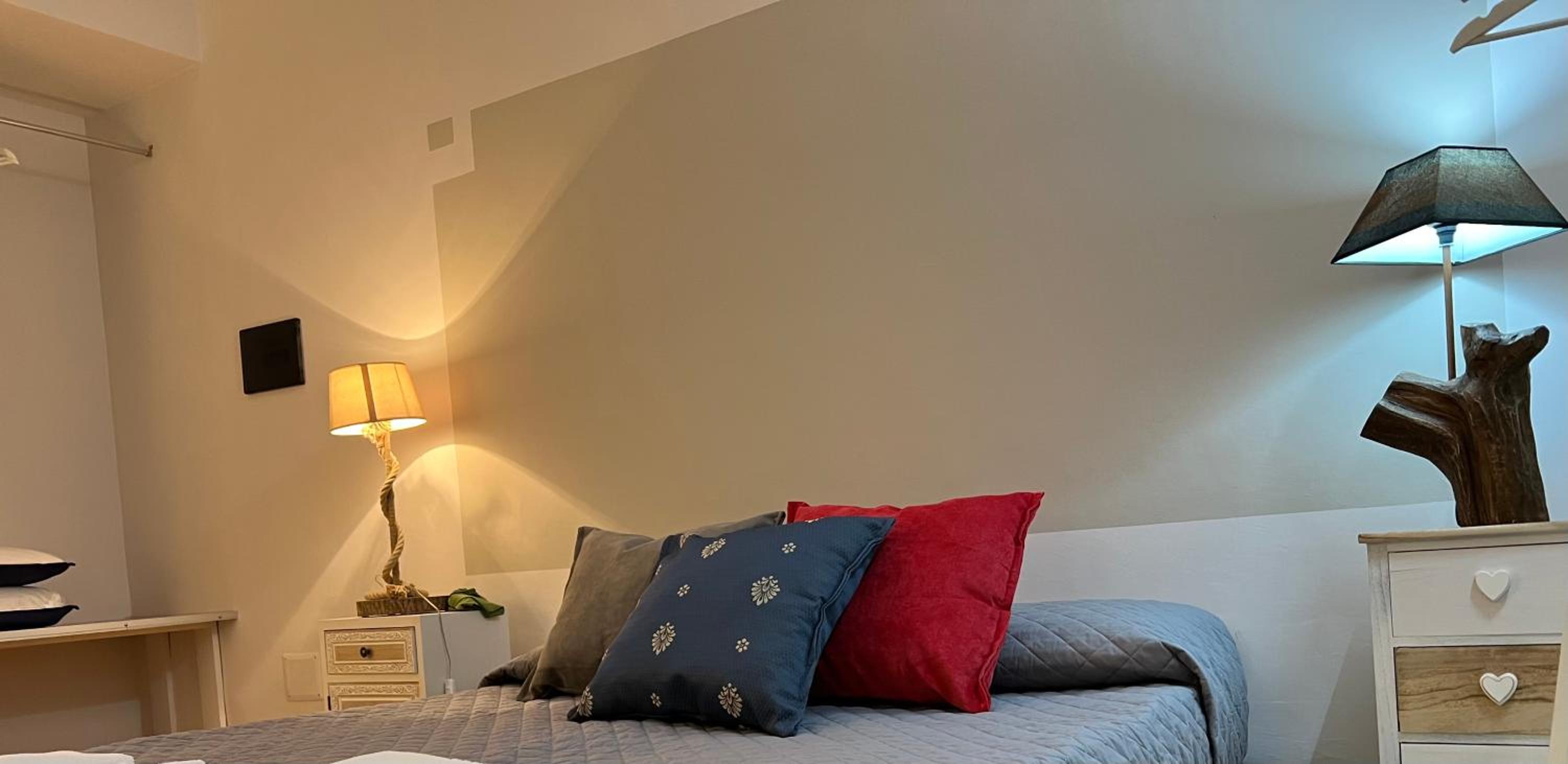 Double or Twin Room with Private Bathroom photo 3