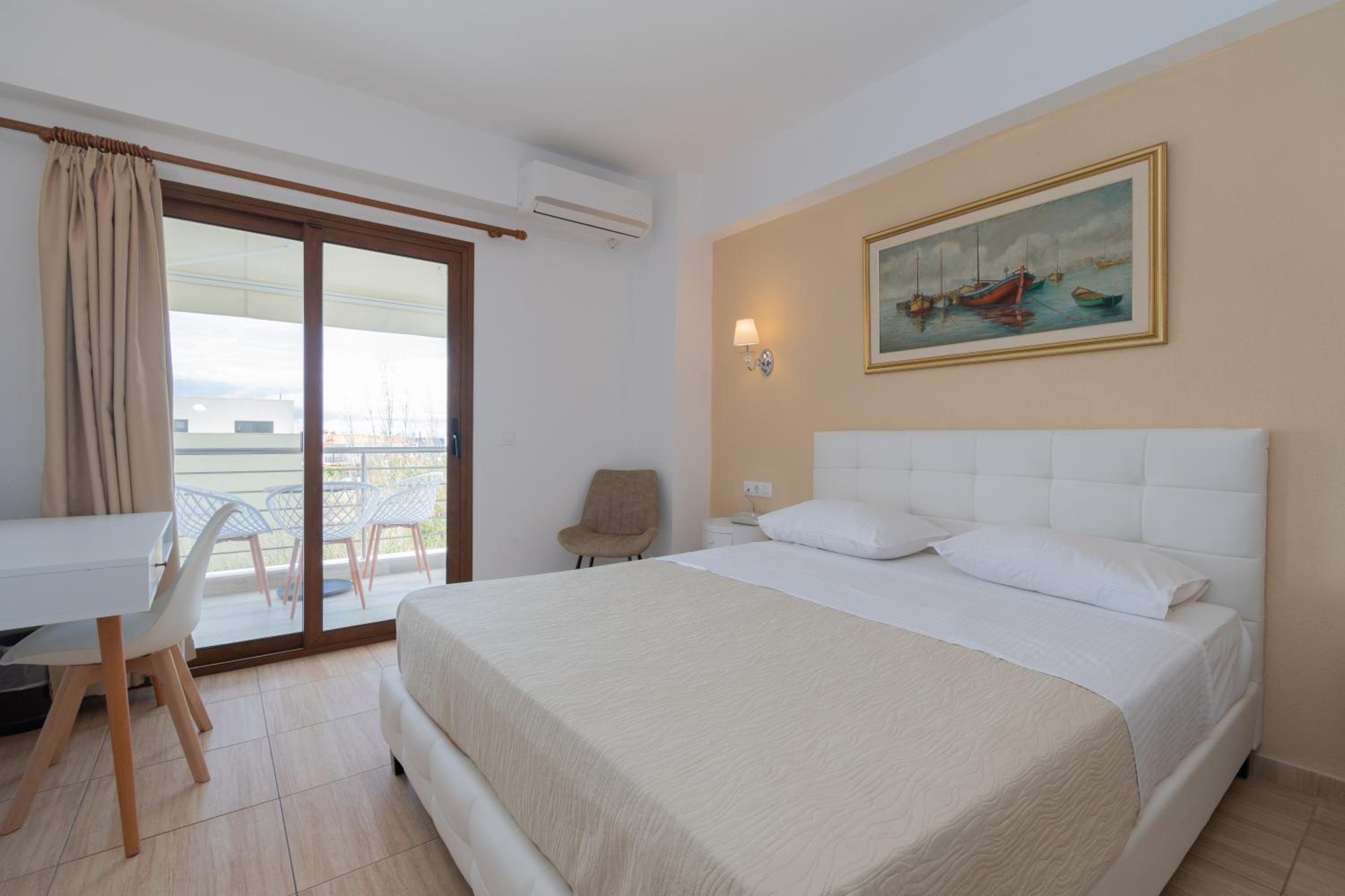 Superior Quadruple Room photo 1