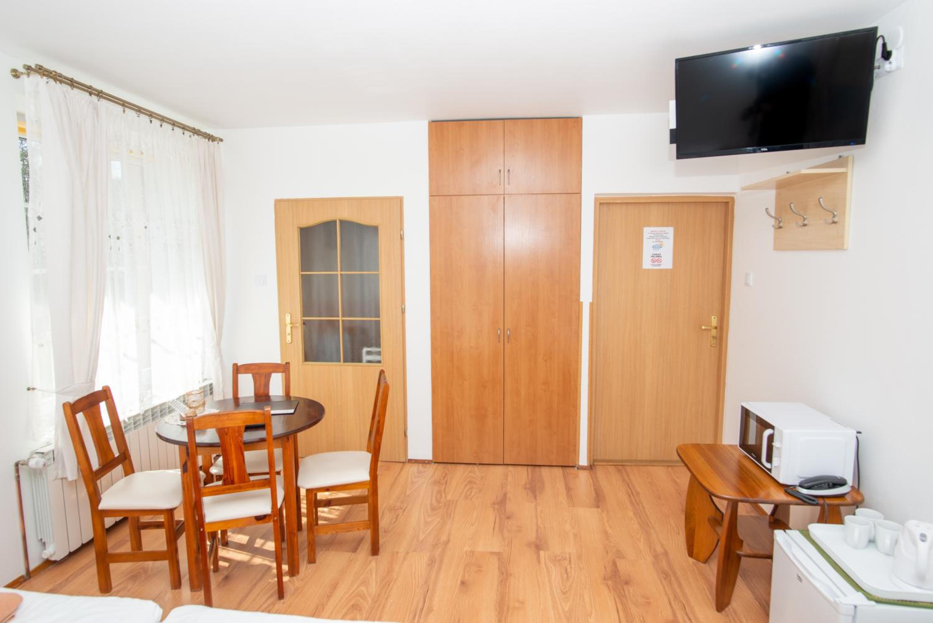 Triple Room - Photo 5