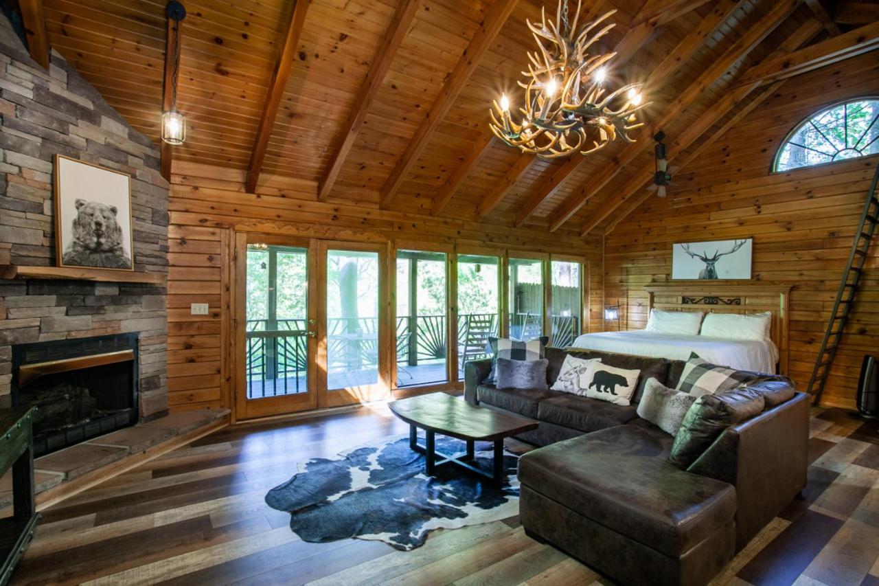 One-Bedroom House photo 1