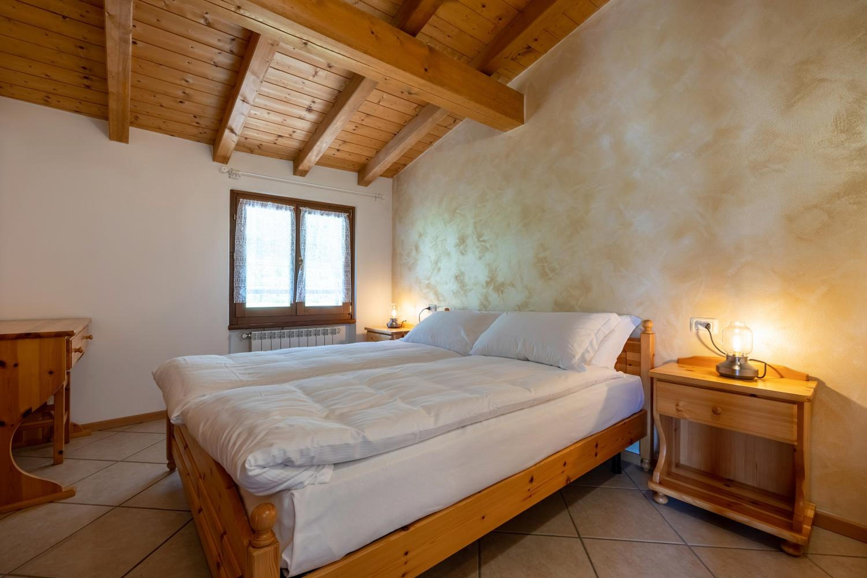 Two-Bedroom Deluxe Apartment with Garden View