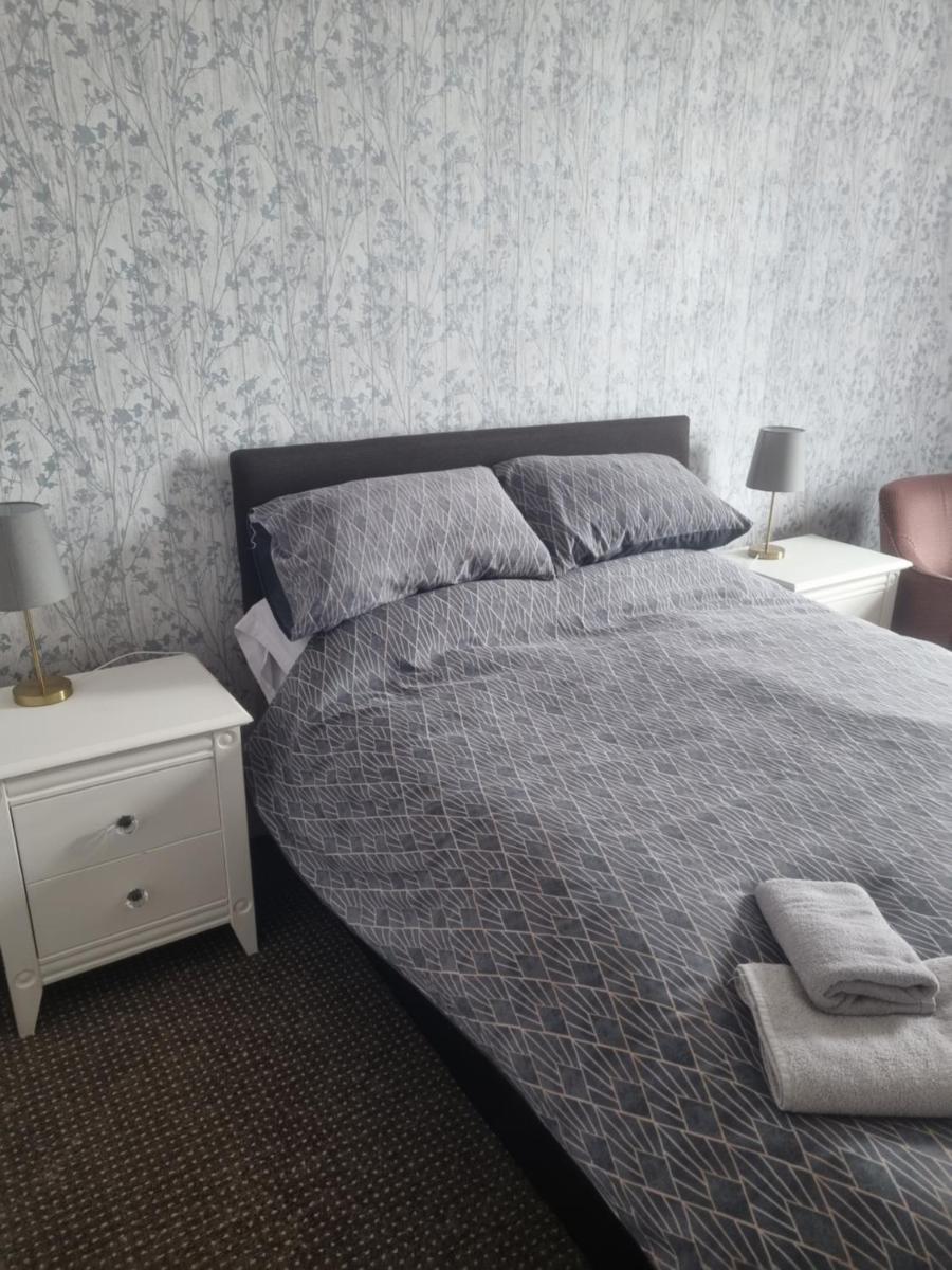 Large Double Room photo 2