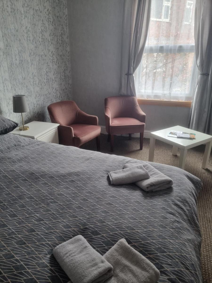 Large Double Room photo 3