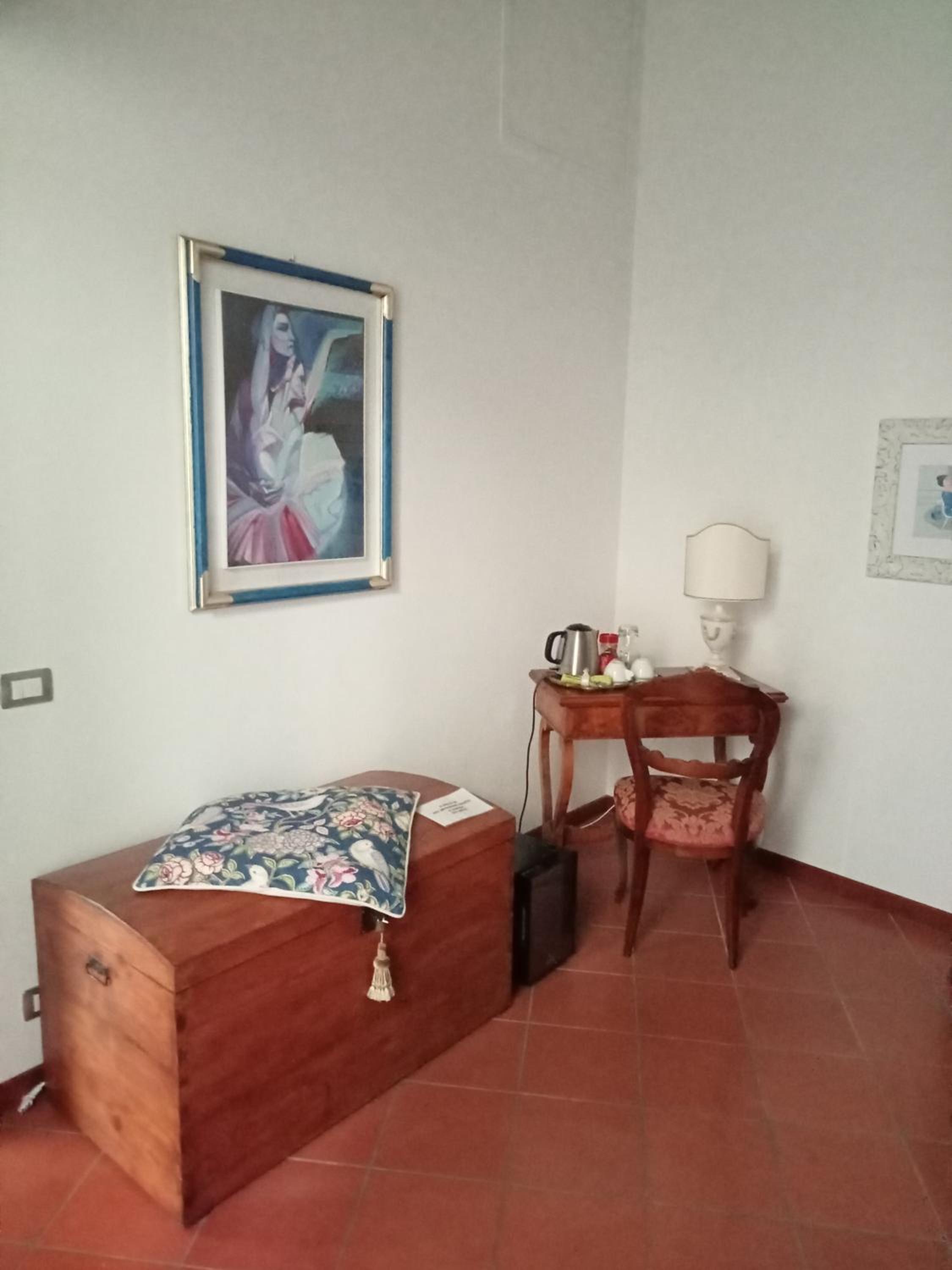 Deluxe Room (2 Adults + 1 Child)