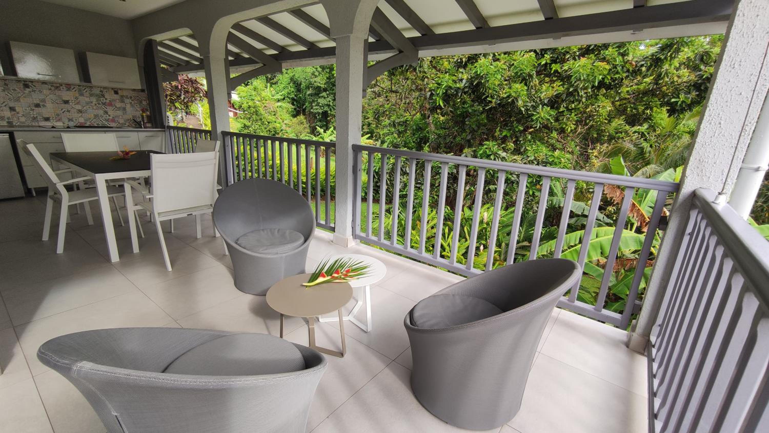 Junior Suite with Garden View - Photo 12